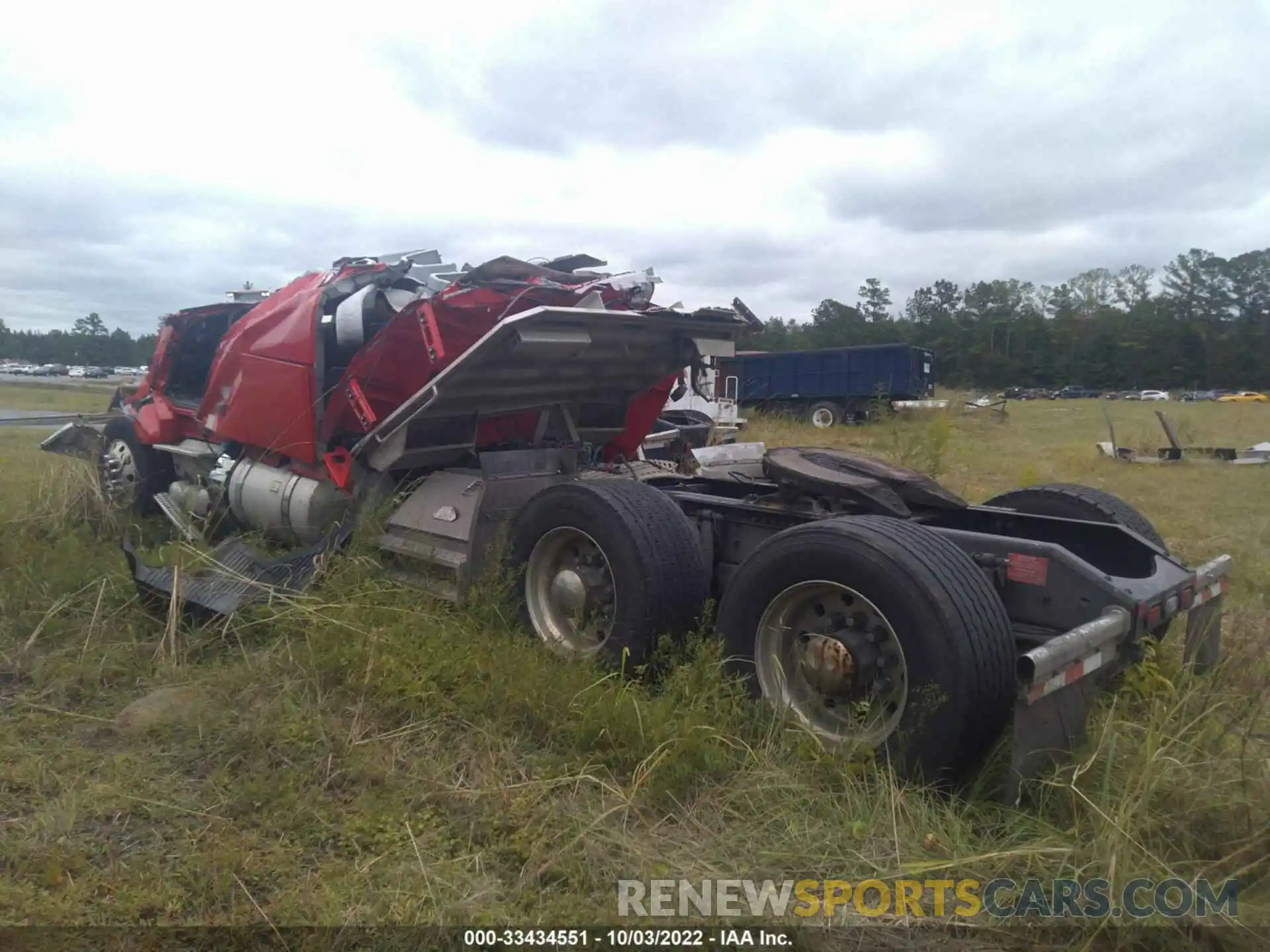 3 Photograph of a damaged car 4V4NC9EH5LP233576 VOLVO VN 2020