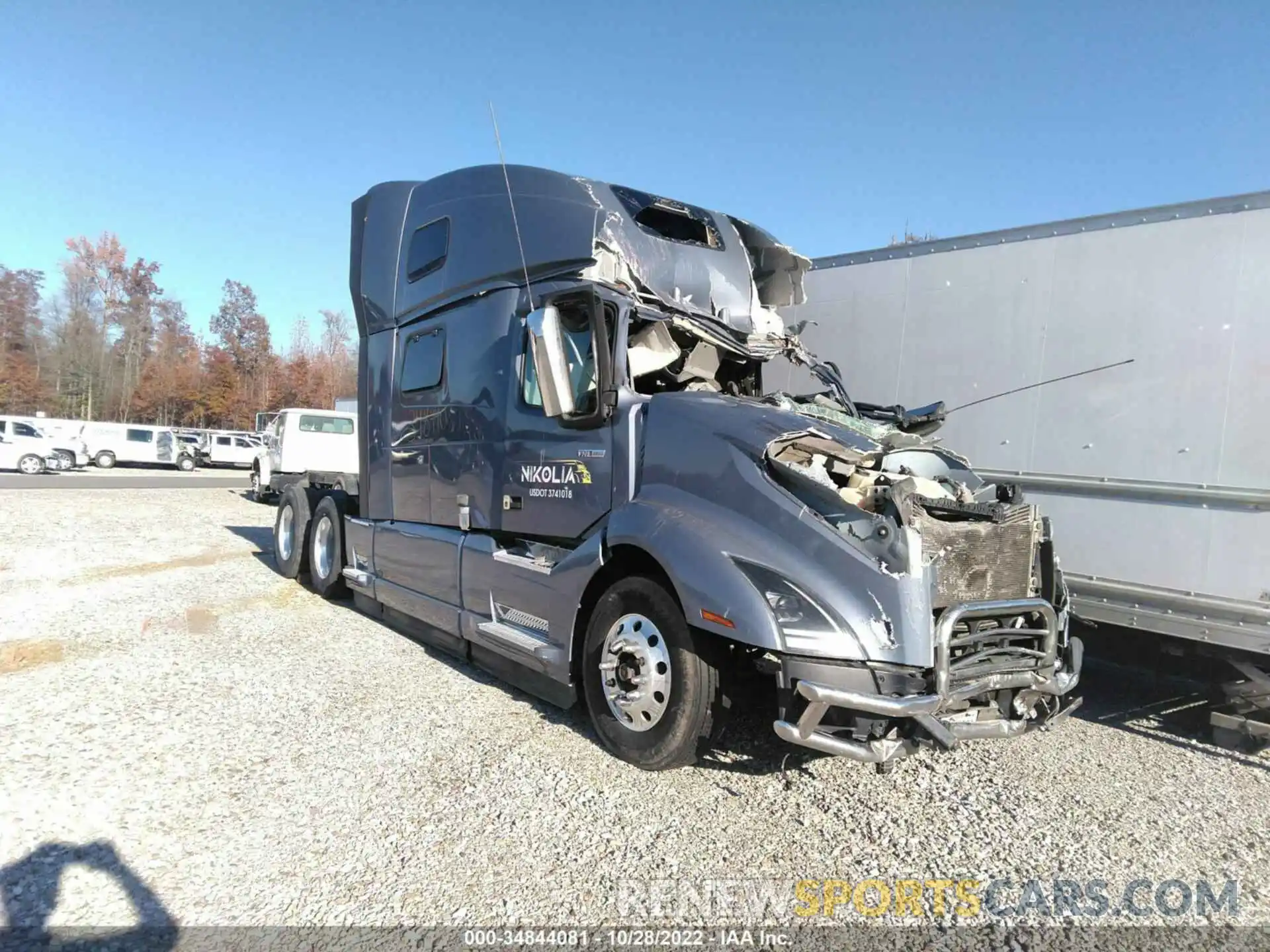 1 Photograph of a damaged car 4V4NC9EHXLN228583 VOLVO VN 2020