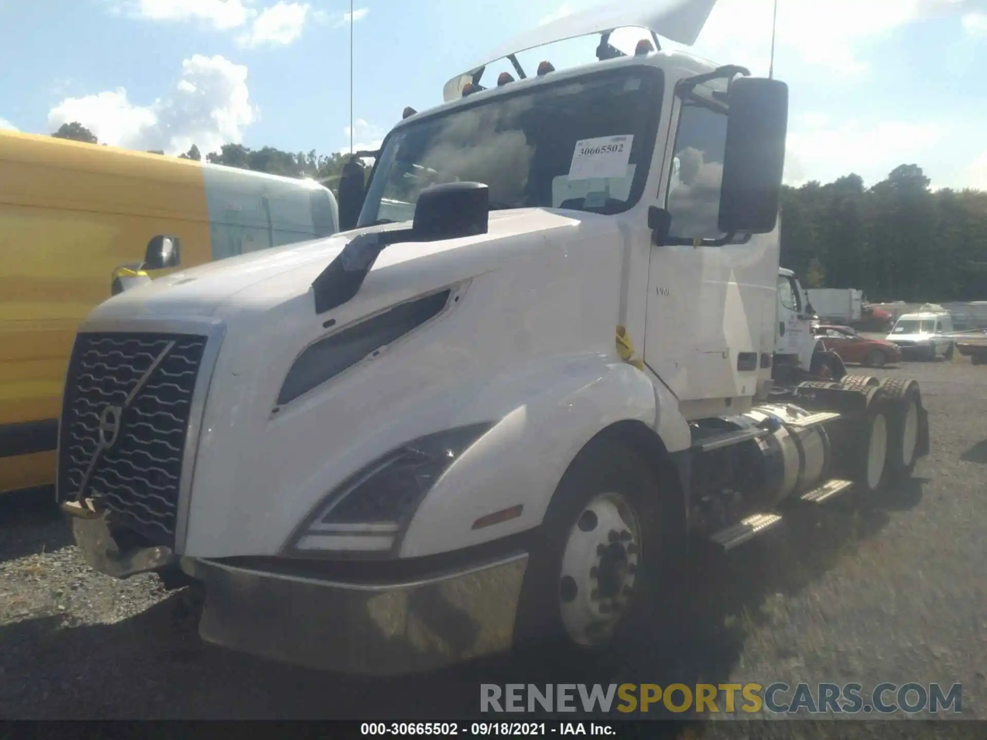 2 Photograph of a damaged car 4V4NC9TG7LN248896 VOLVO VN 2020