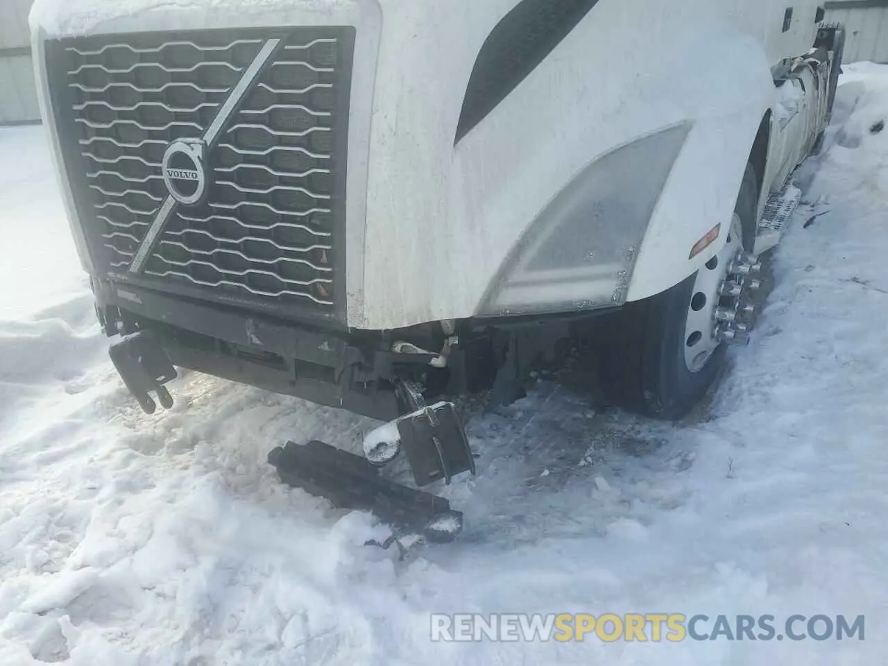 9 Photograph of a damaged car 4V4NC9EH1MN232829 VOLVO VN 2021