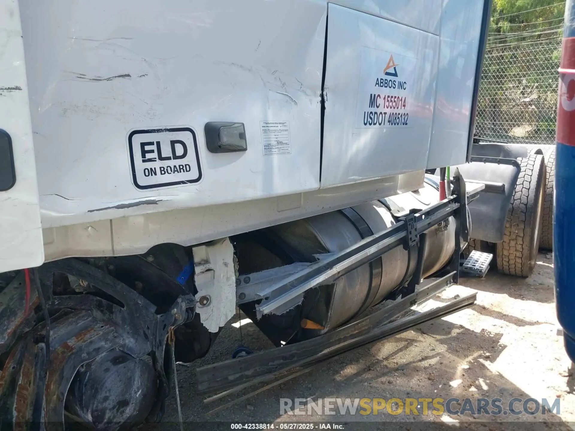 20 Photograph of a damaged car 4V4NC9EH1KN902909 VOLVO VNL 2019