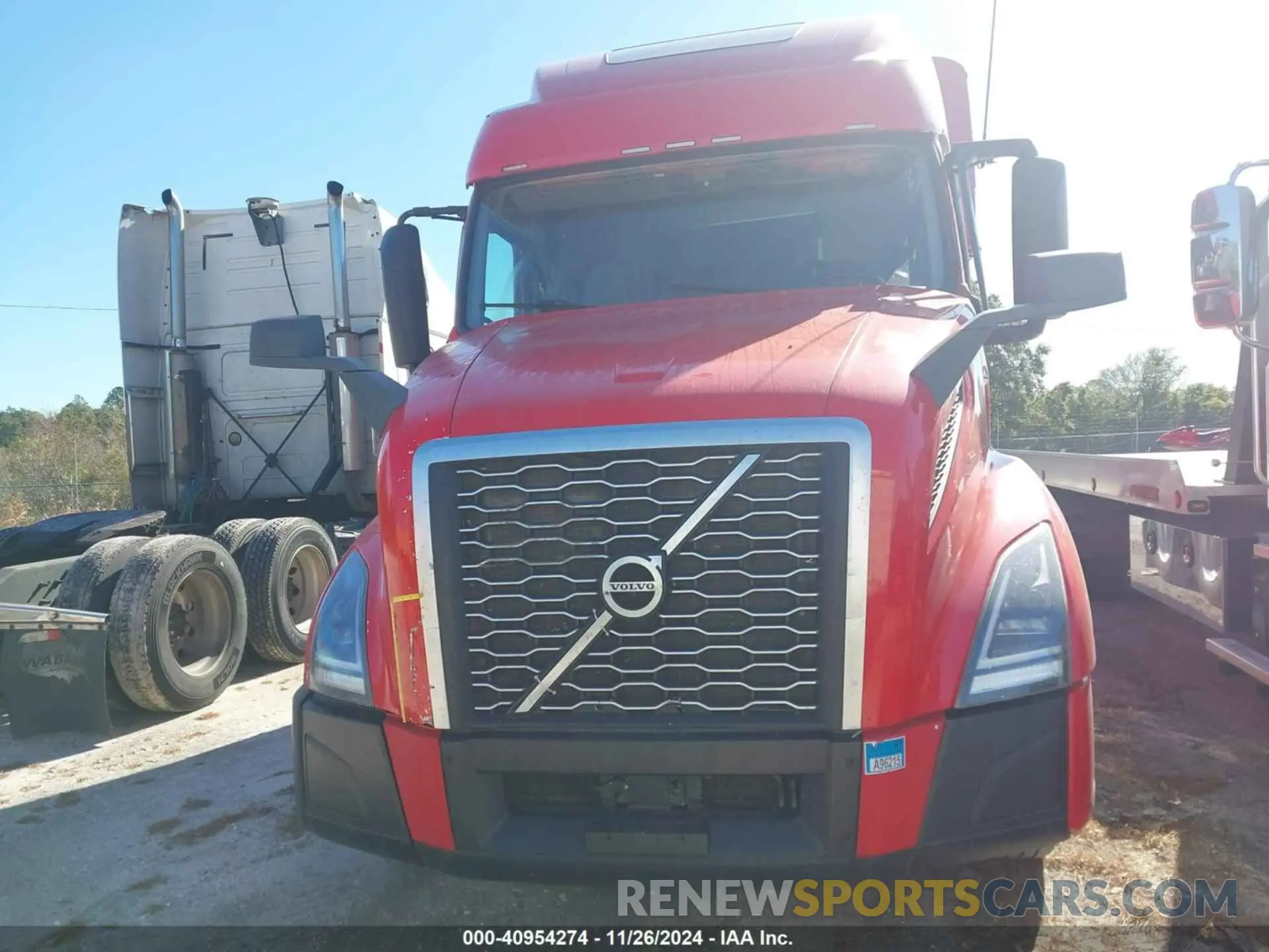 12 Photograph of a damaged car 4V4NC9EH8KN193797 VOLVO VNL 2019