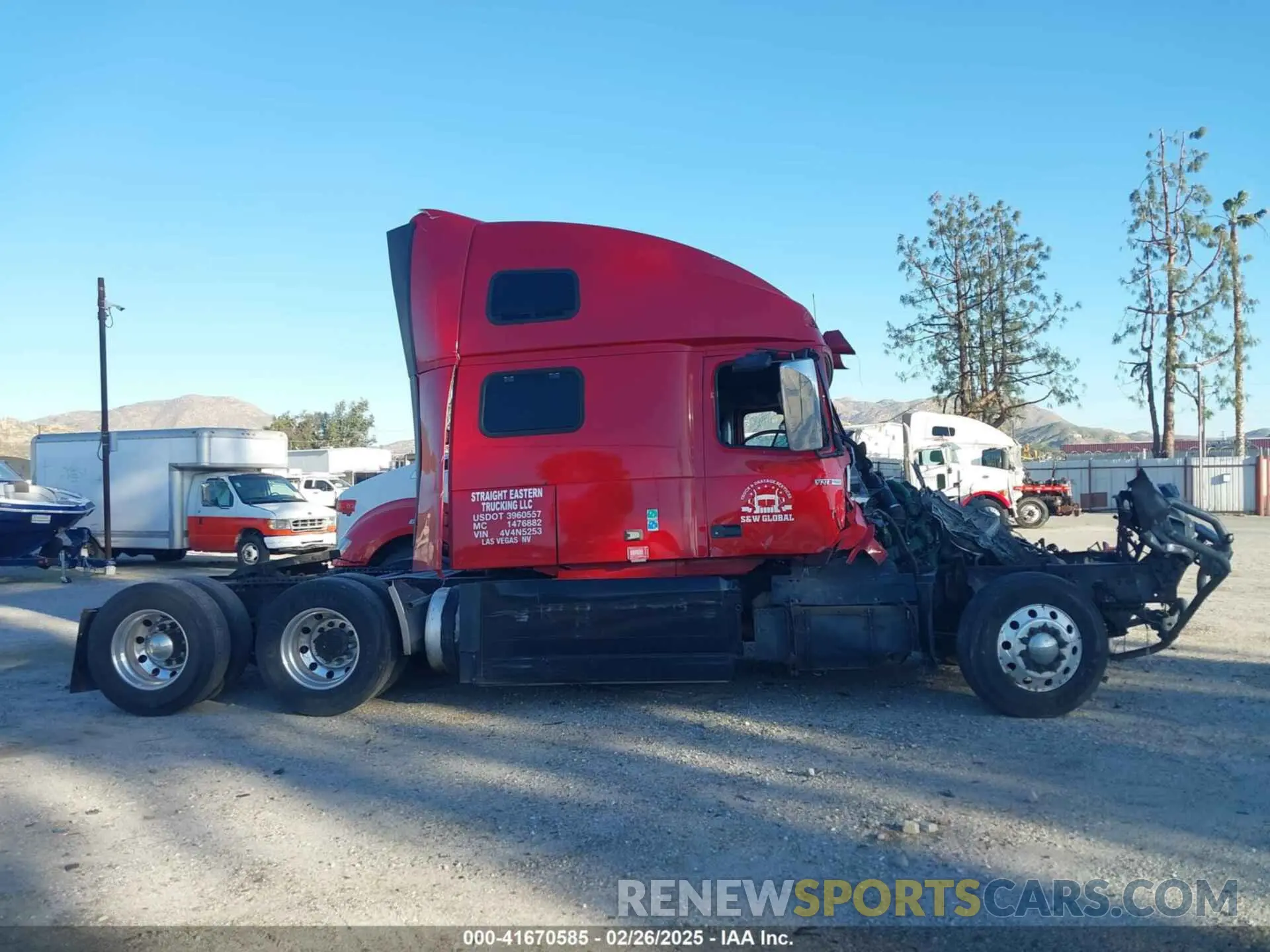 15 Photograph of a damaged car 4V4NC9EH8KN205253 VOLVO VNL 2019