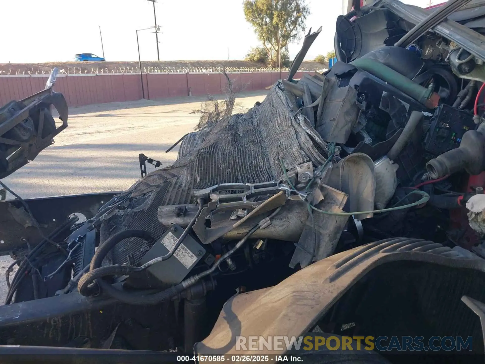 9 Photograph of a damaged car 4V4NC9EH8KN205253 VOLVO VNL 2019