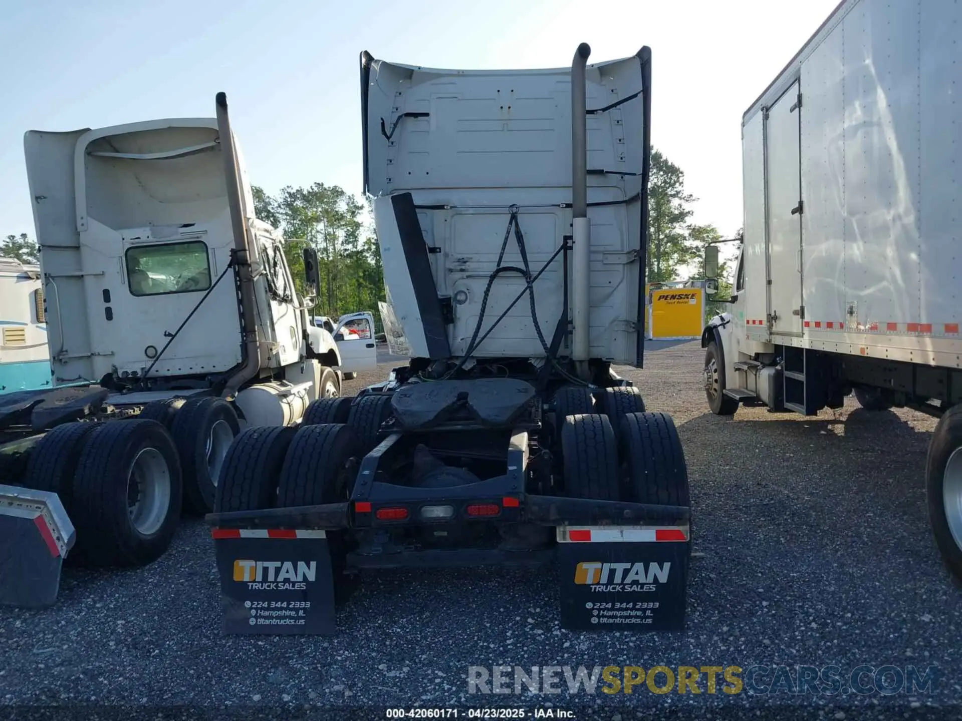 15 Photograph of a damaged car 4V4NC9EHXKN214651 VOLVO VNL 2019
