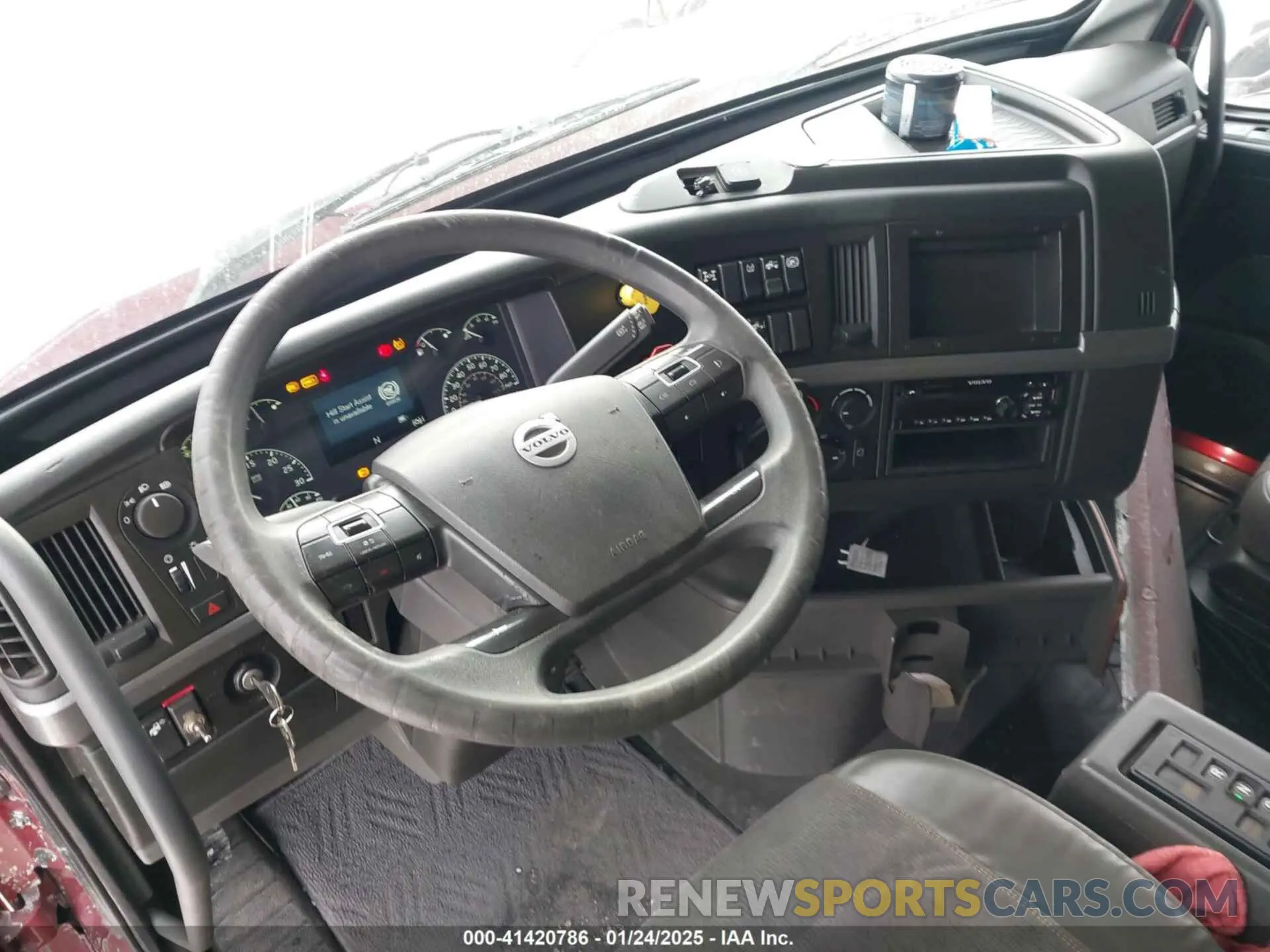 18 Photograph of a damaged car 4V4NC9TH8KN216191 VOLVO VNL 2019