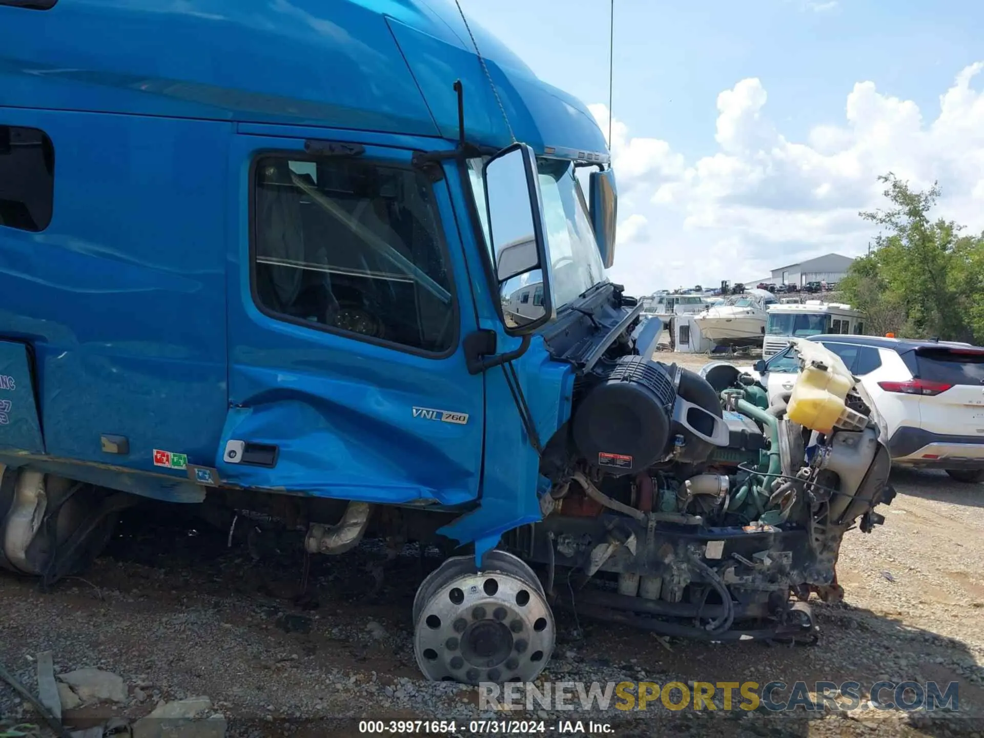 17 Photograph of a damaged car 4V4NC9EH1LN212594 VOLVO VNL 2020