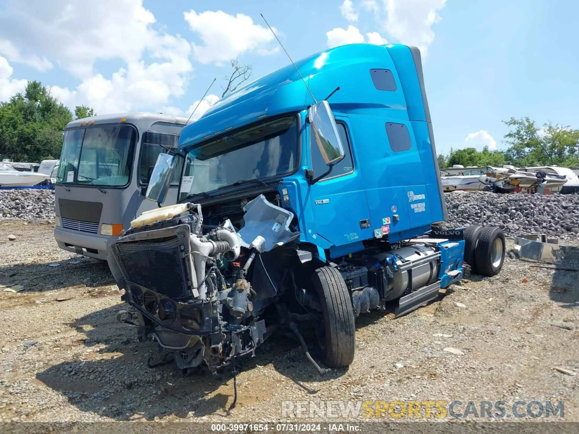 2 Photograph of a damaged car 4V4NC9EH1LN212594 VOLVO VNL 2020