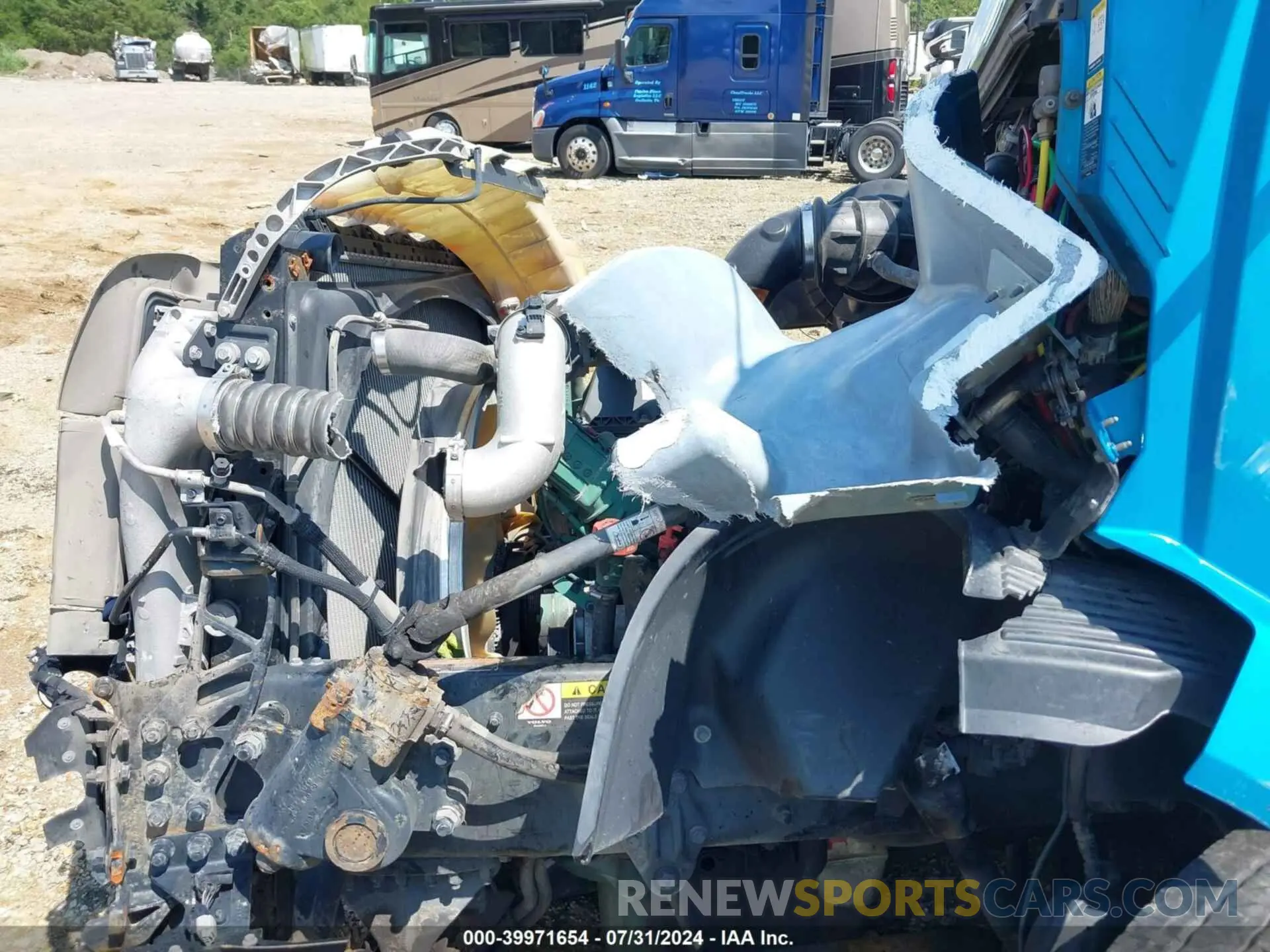 9 Photograph of a damaged car 4V4NC9EH1LN212594 VOLVO VNL 2020