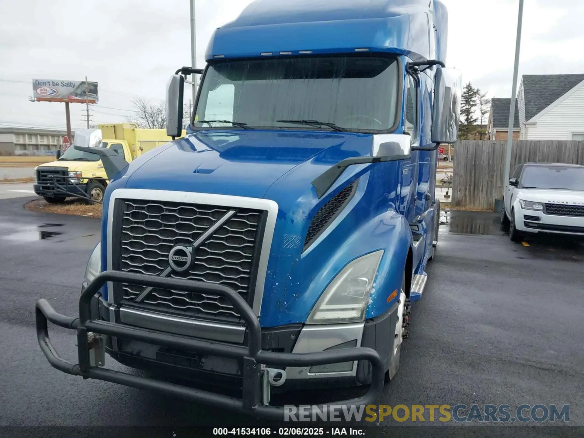 15 Photograph of a damaged car 4V4NC9EHXLN236747 VOLVO VNL 2020