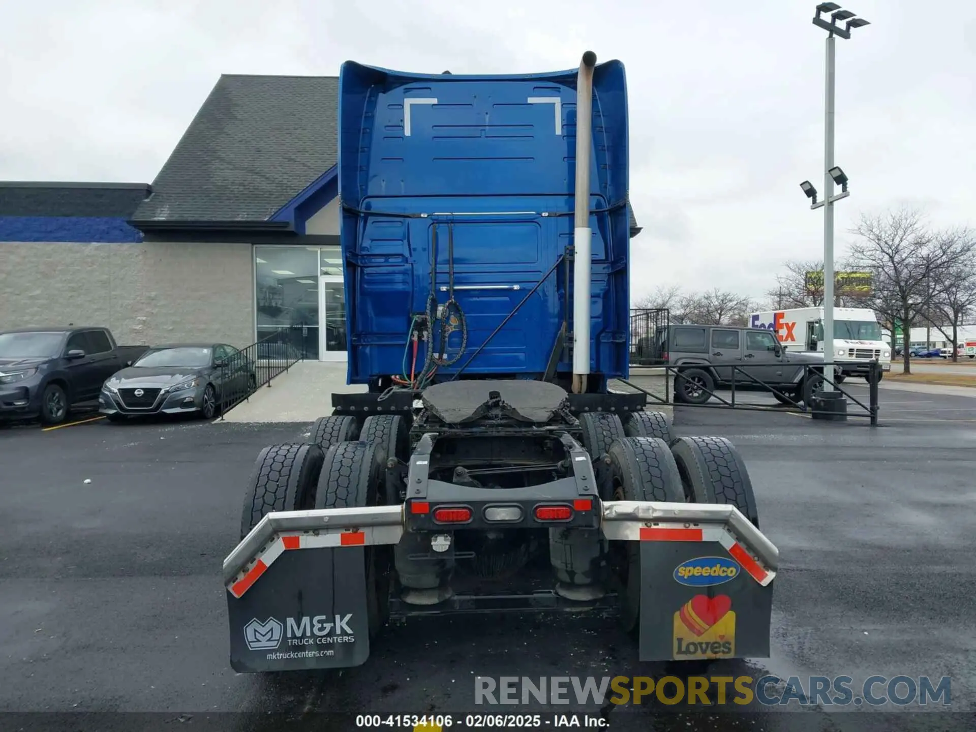 18 Photograph of a damaged car 4V4NC9EHXLN236747 VOLVO VNL 2020