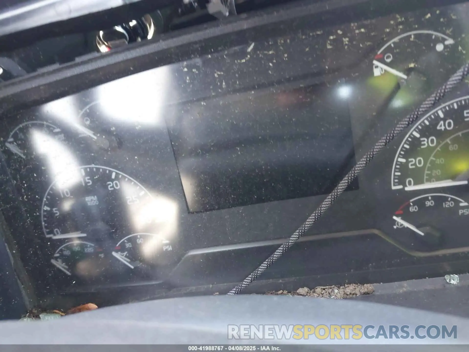 5 Photograph of a damaged car 4V4NC9EH5MN283346 VOLVO VNL 2021