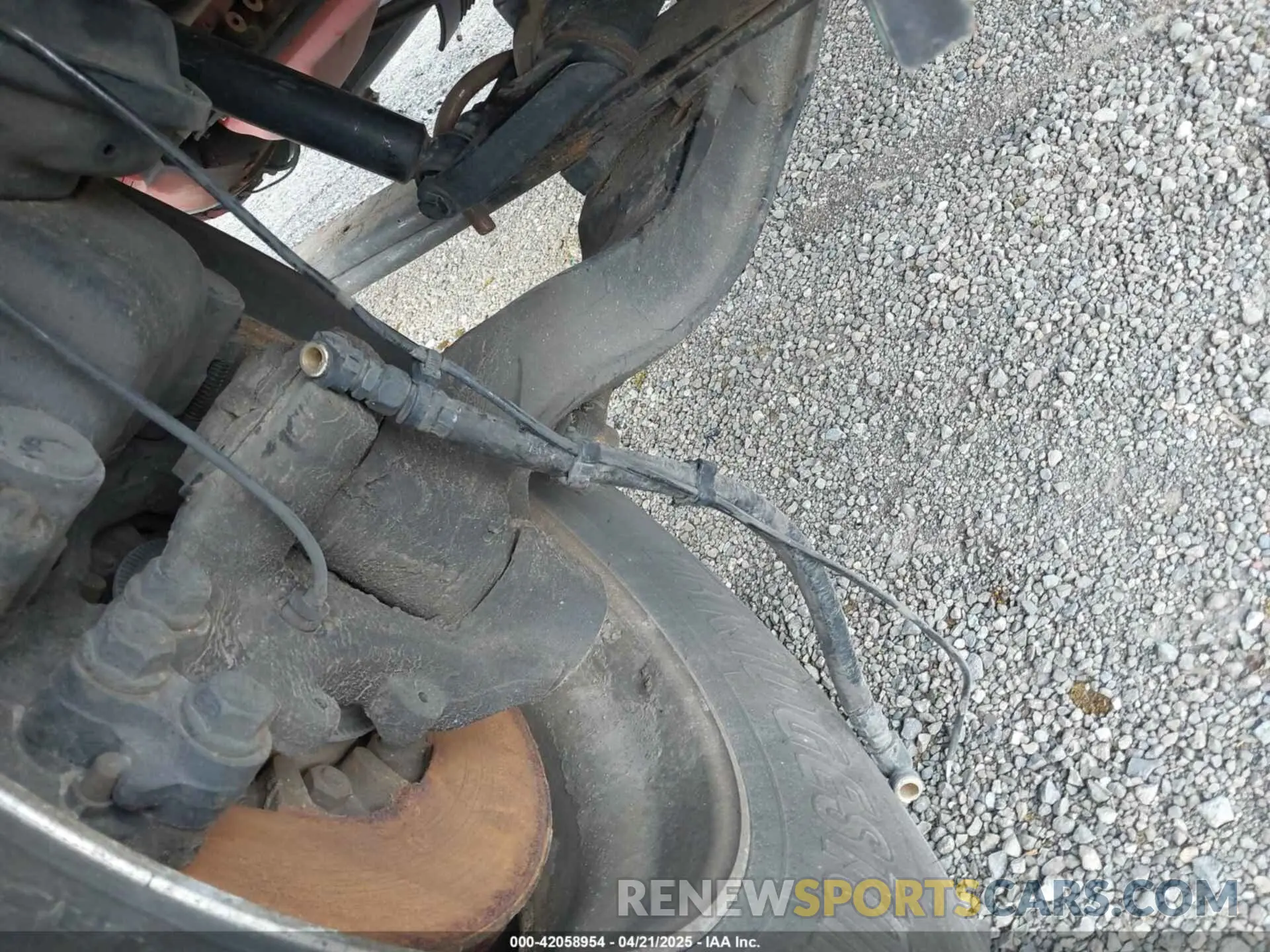 15 Photograph of a damaged car 4V4NC9UG9NN312356 VOLVO VNL 2022