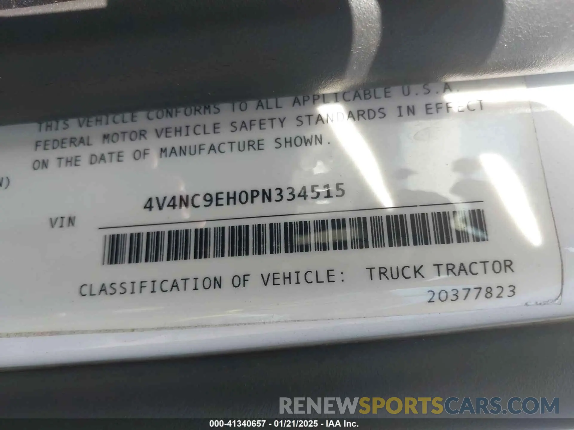 8 Photograph of a damaged car 4V4NC9EH0PN334515 VOLVO VNL 2023