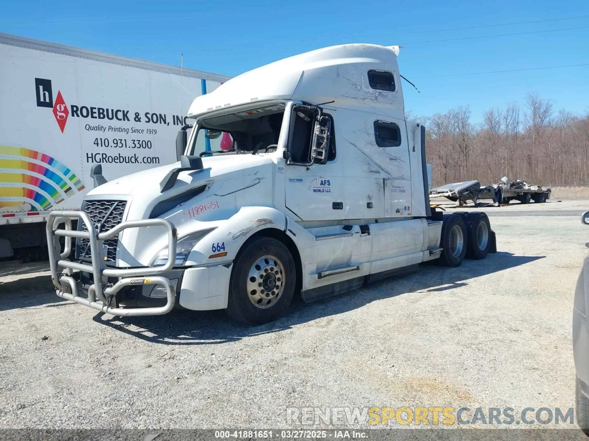 2 Photograph of a damaged car 4V4NC9EH1PN615884 VOLVO VNL 2023