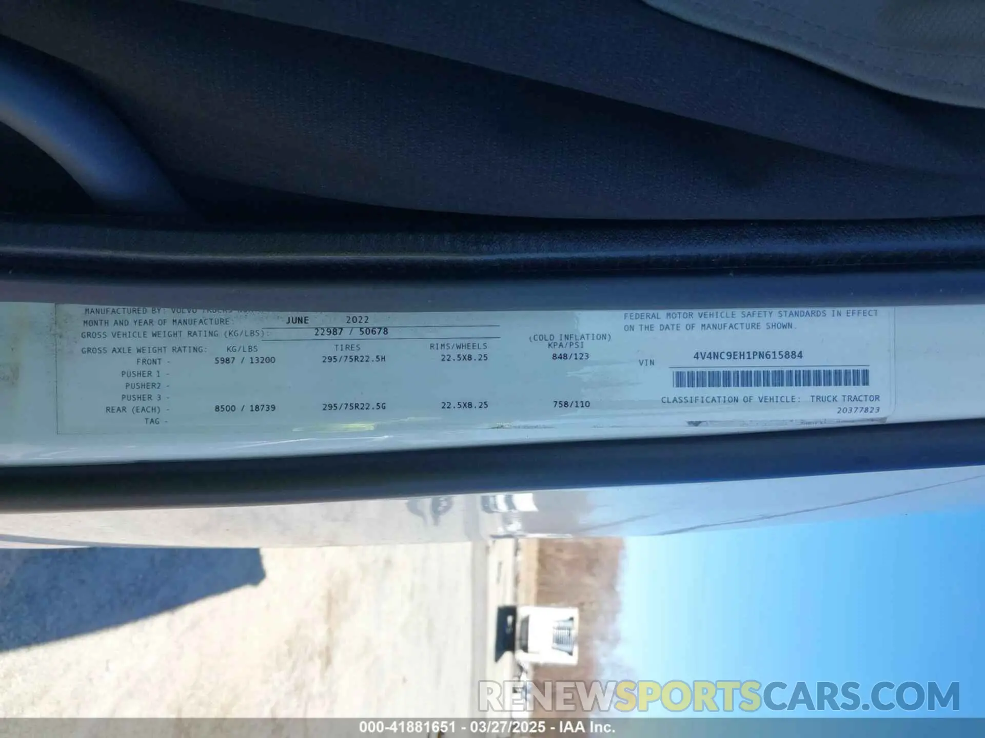 8 Photograph of a damaged car 4V4NC9EH1PN615884 VOLVO VNL 2023
