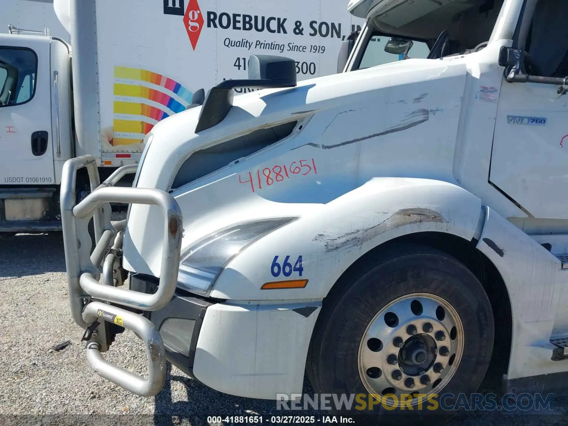 9 Photograph of a damaged car 4V4NC9EH1PN615884 VOLVO VNL 2023