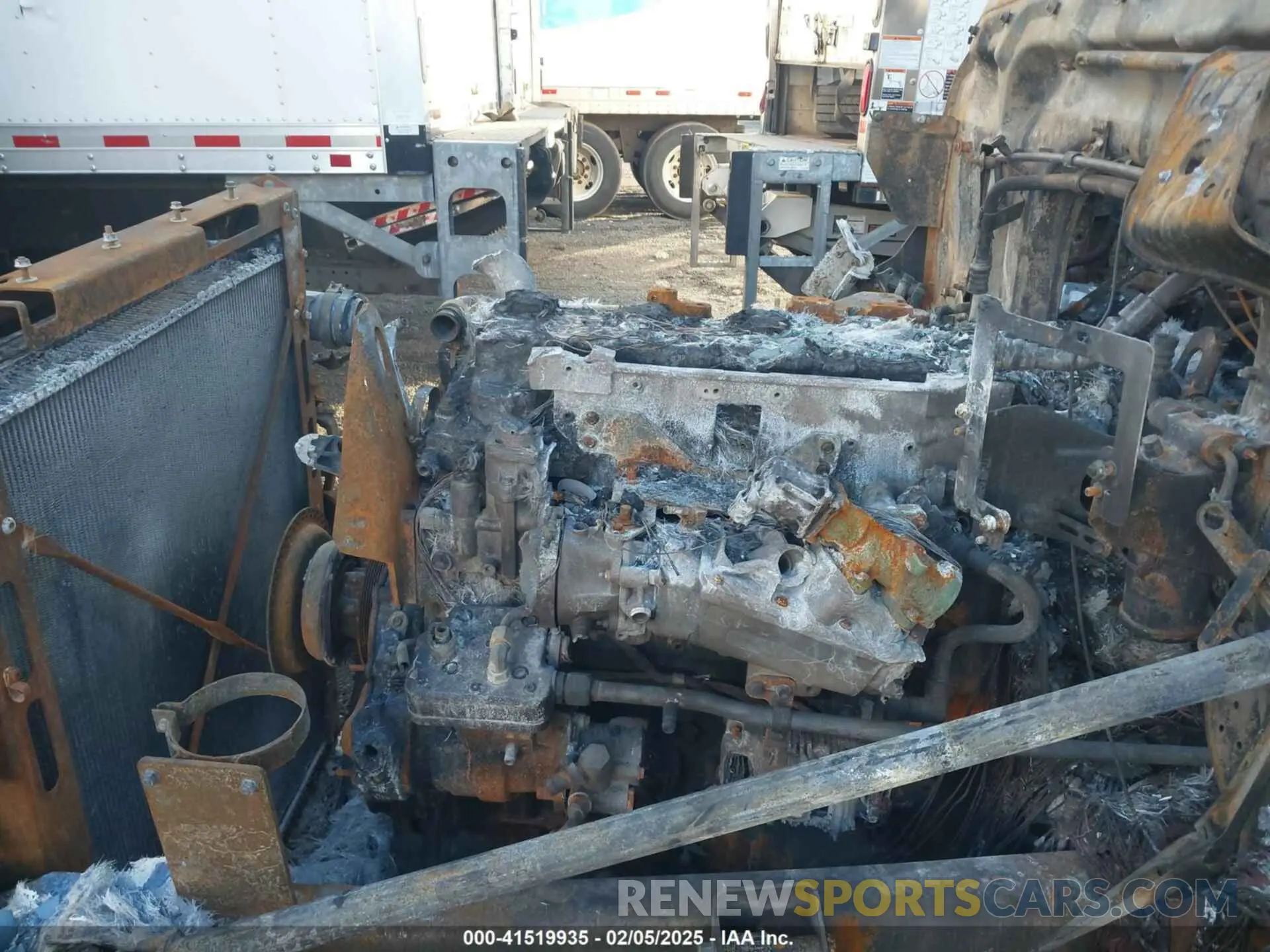 10 Photograph of a damaged car 4V4NC9UG1PN335682 VOLVO VNL 2023