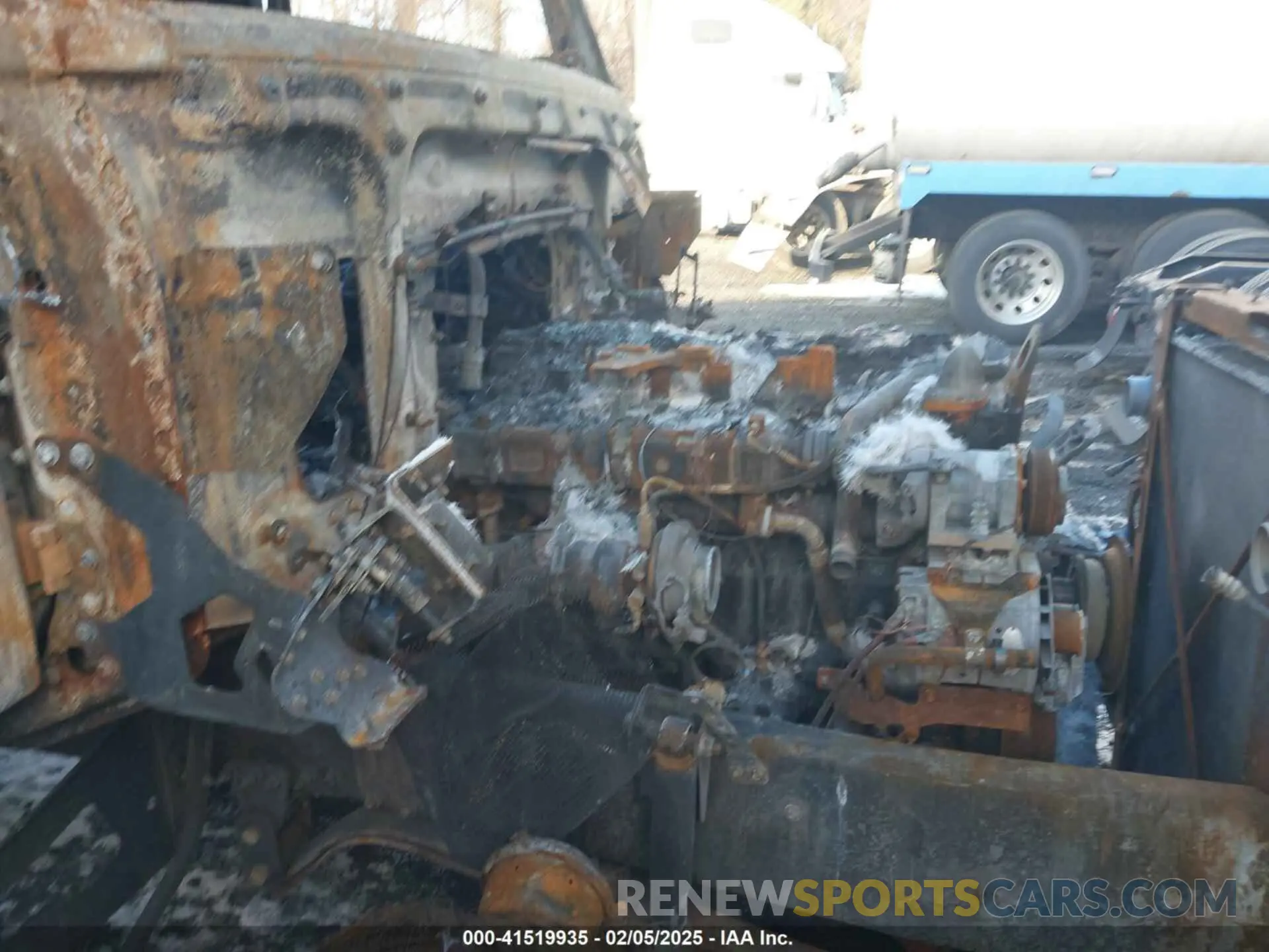 12 Photograph of a damaged car 4V4NC9UG1PN335682 VOLVO VNL 2023