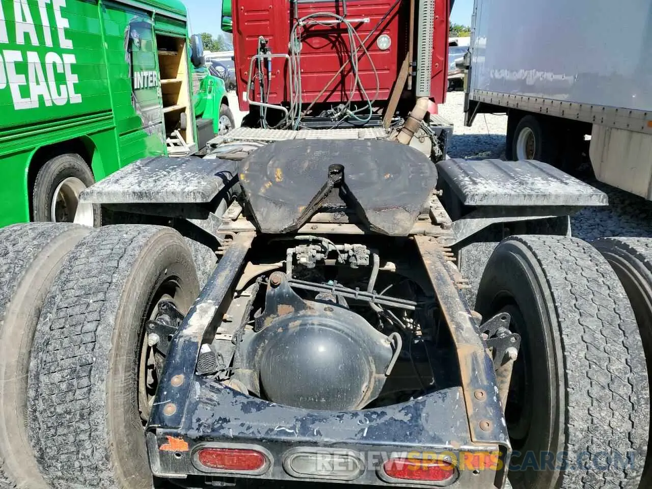 6 Photograph of a damaged car 4V4WC9EG9KN217889 VOLVO VNR 2019