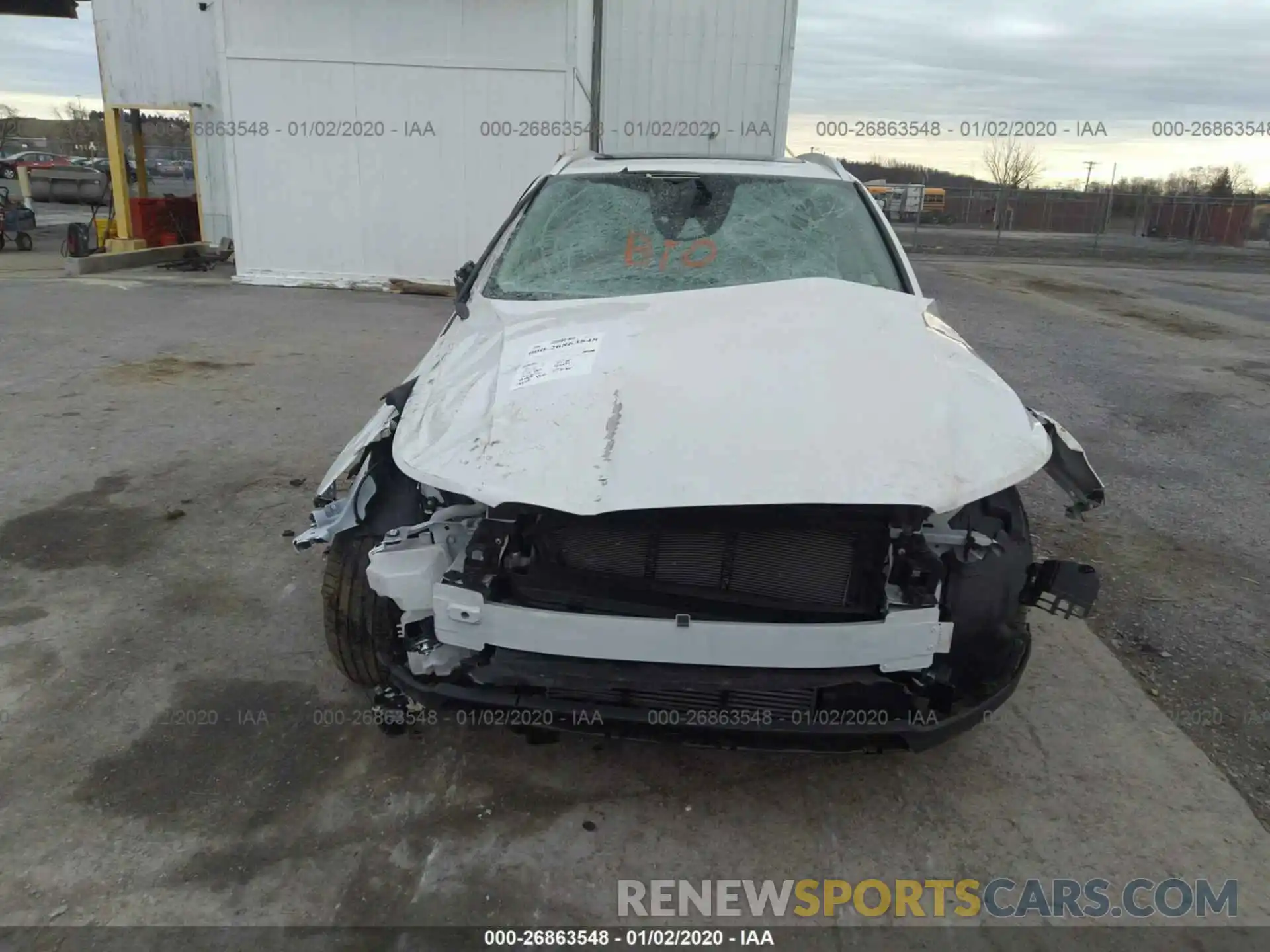 6 Photograph of a damaged car YV4162UK0K2071780 VOLVO XC40 2019