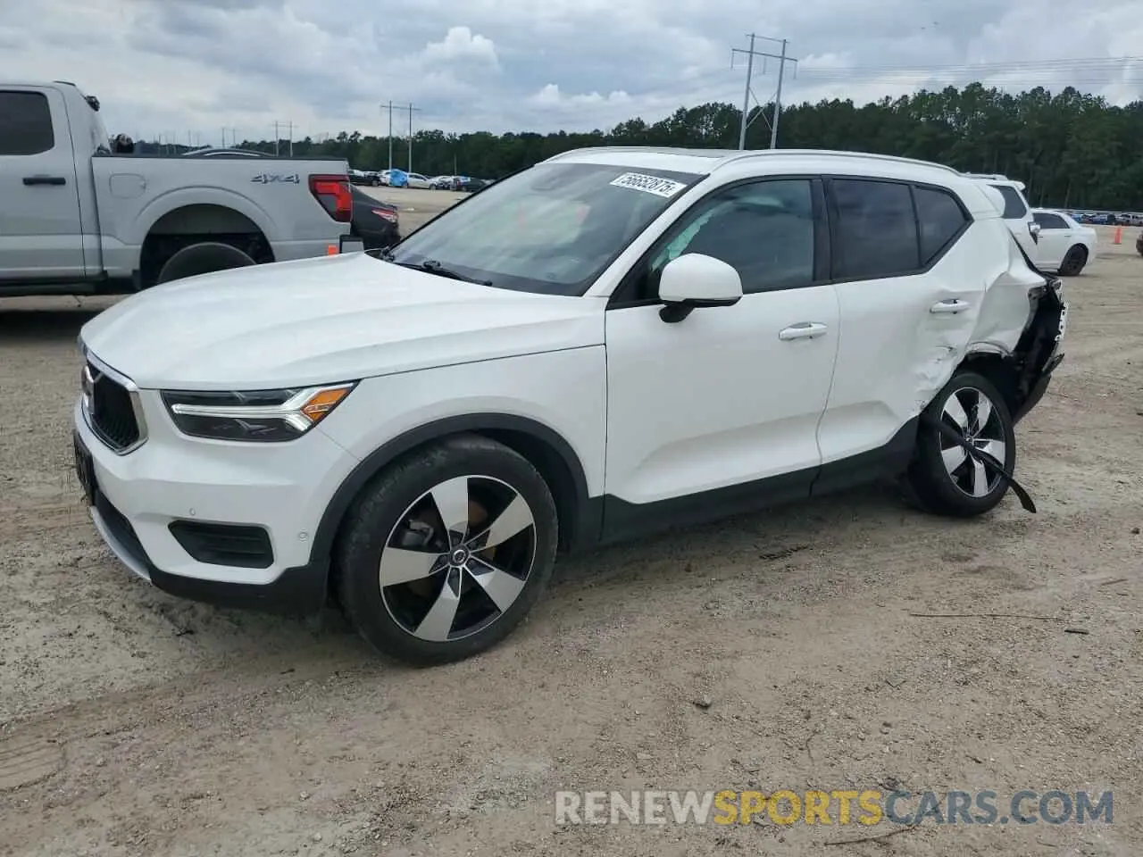 1 Photograph of a damaged car YV4162UK1K2101434 VOLVO XC40 2019
