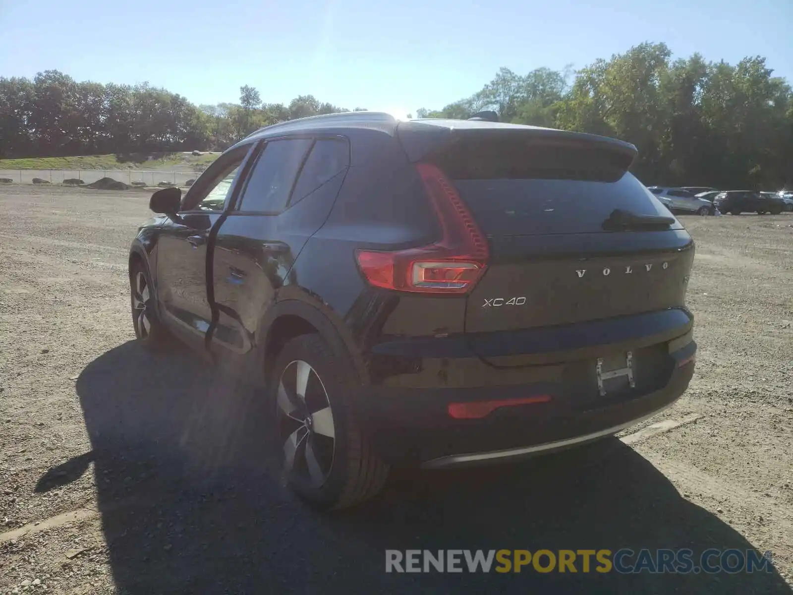 3 Photograph of a damaged car YV4162UK2K2153932 VOLVO XC40 2019