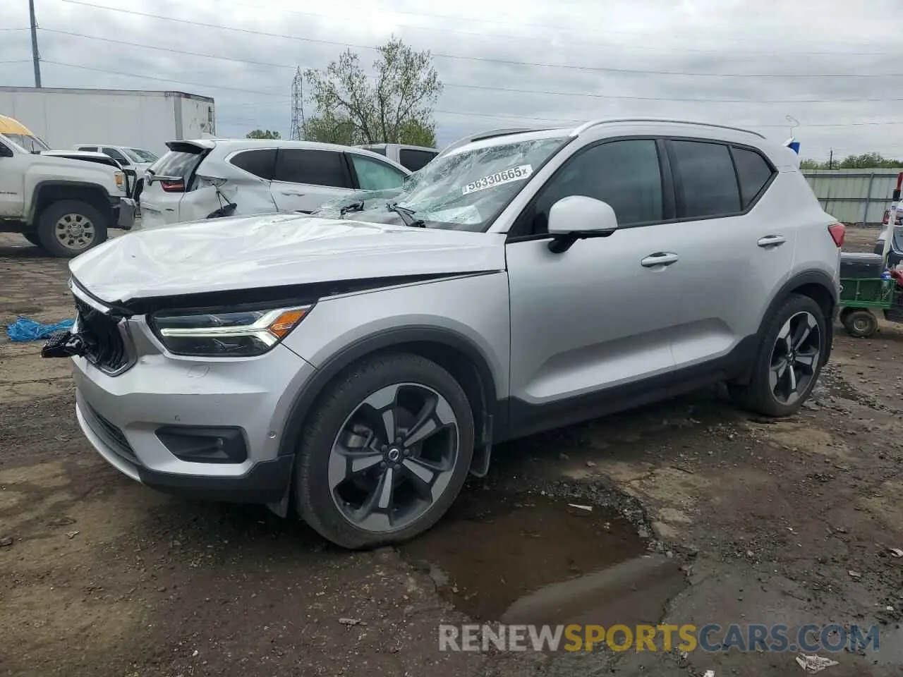 1 Photograph of a damaged car YV4162UK3K2052284 VOLVO XC40 2019