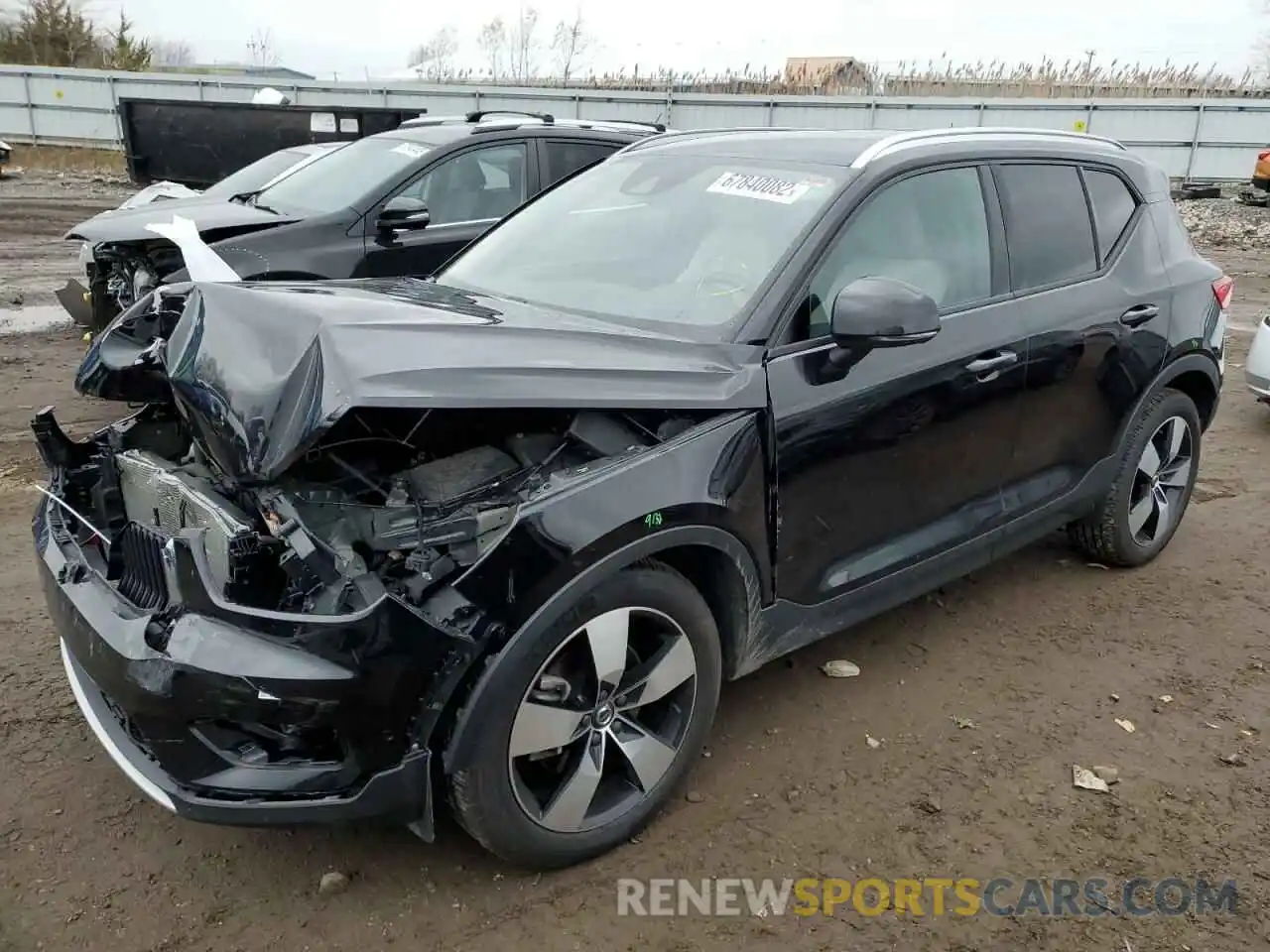 1 Photograph of a damaged car YV4162UK3K2103556 VOLVO XC40 2019