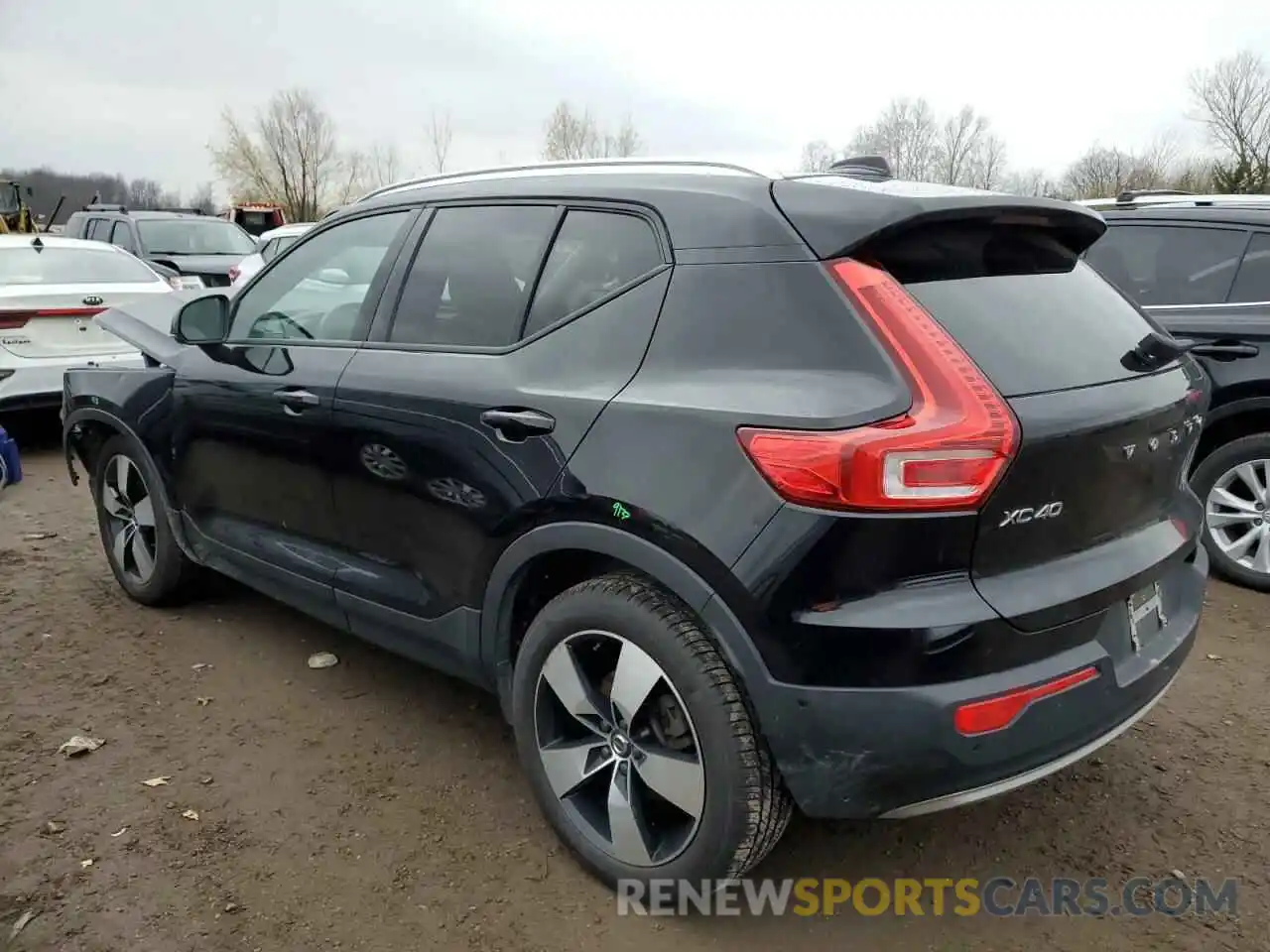 2 Photograph of a damaged car YV4162UK3K2103556 VOLVO XC40 2019