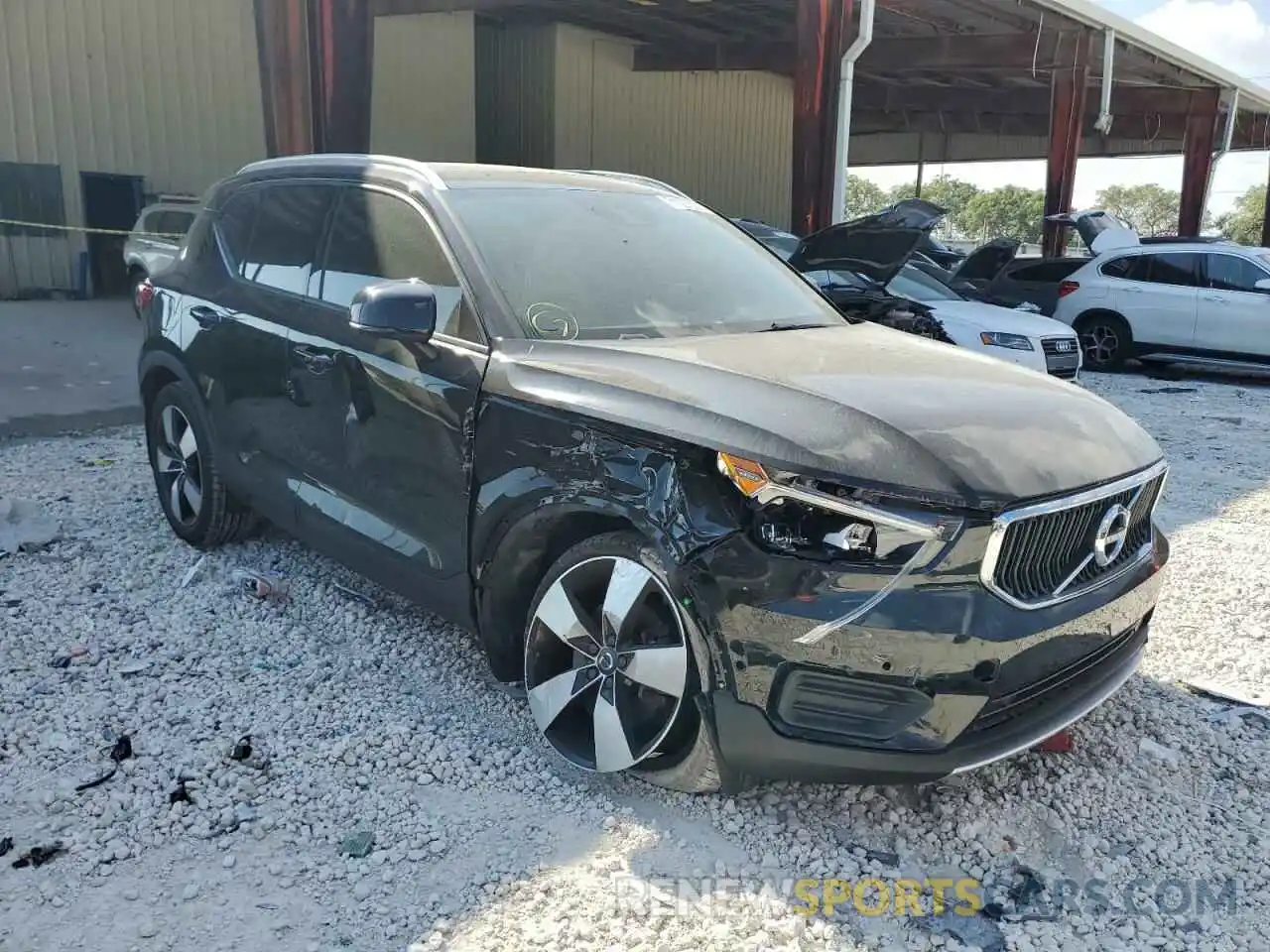 4 Photograph of a damaged car YV4162UK7K2107433 VOLVO XC40 2019