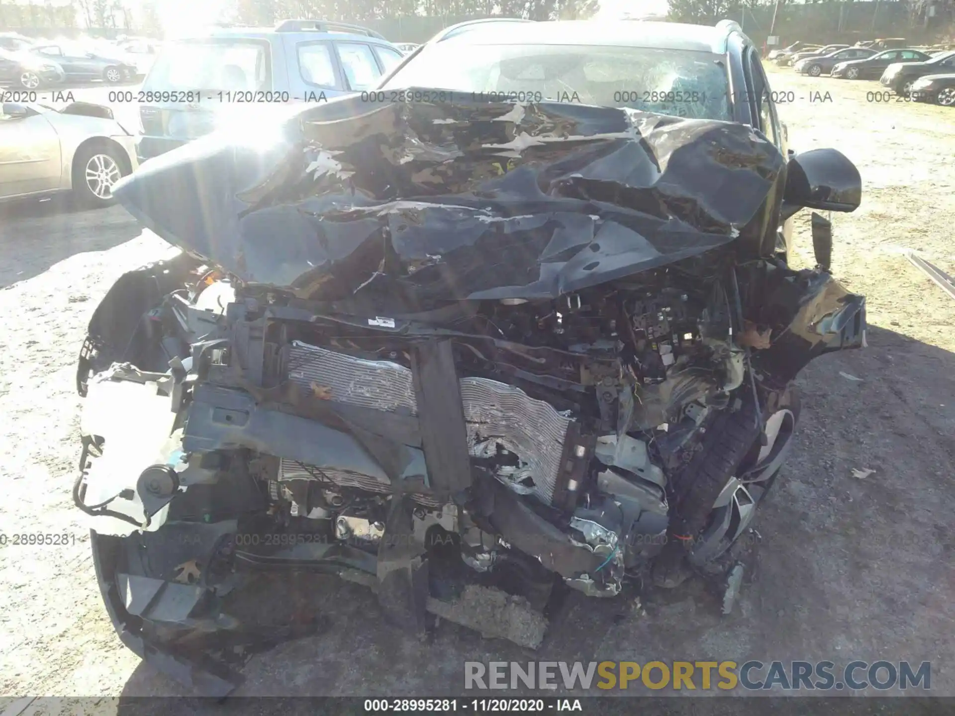 6 Photograph of a damaged car YV4162UK9K2128087 VOLVO XC40 2019