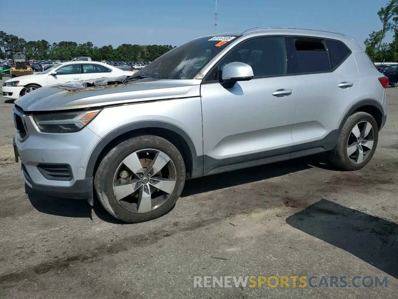 1 Photograph of a damaged car YV4162UKXK2060334 VOLVO XC40 2019
