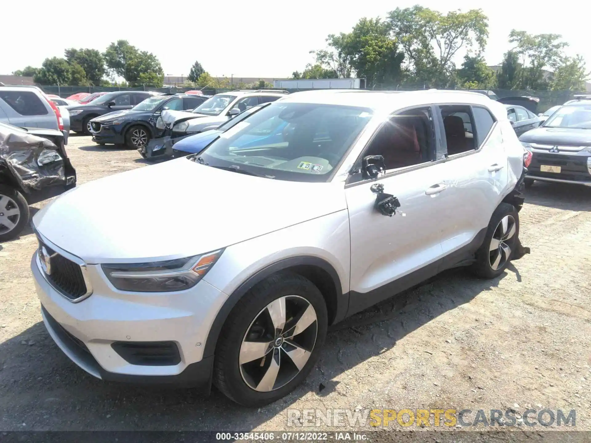 2 Photograph of a damaged car YV4162UKXK2114506 VOLVO XC40 2019