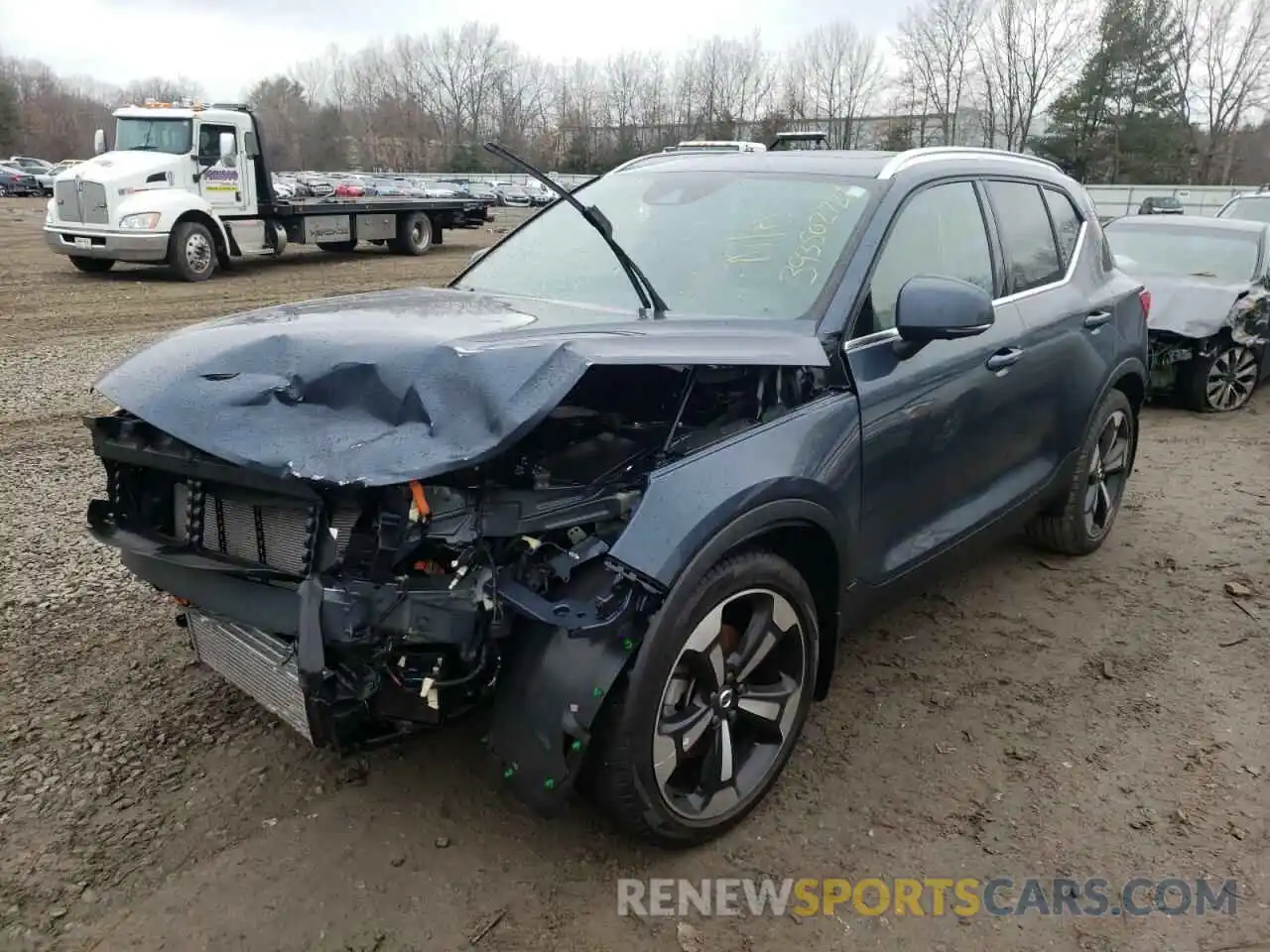 2 Photograph of a damaged car YV4162UL0K2124096 VOLVO XC40 2019