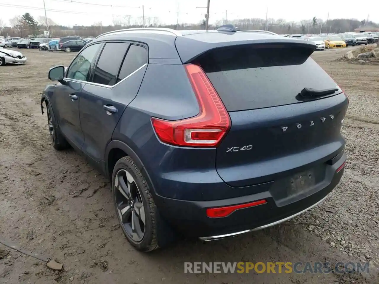 3 Photograph of a damaged car YV4162UL0K2124096 VOLVO XC40 2019