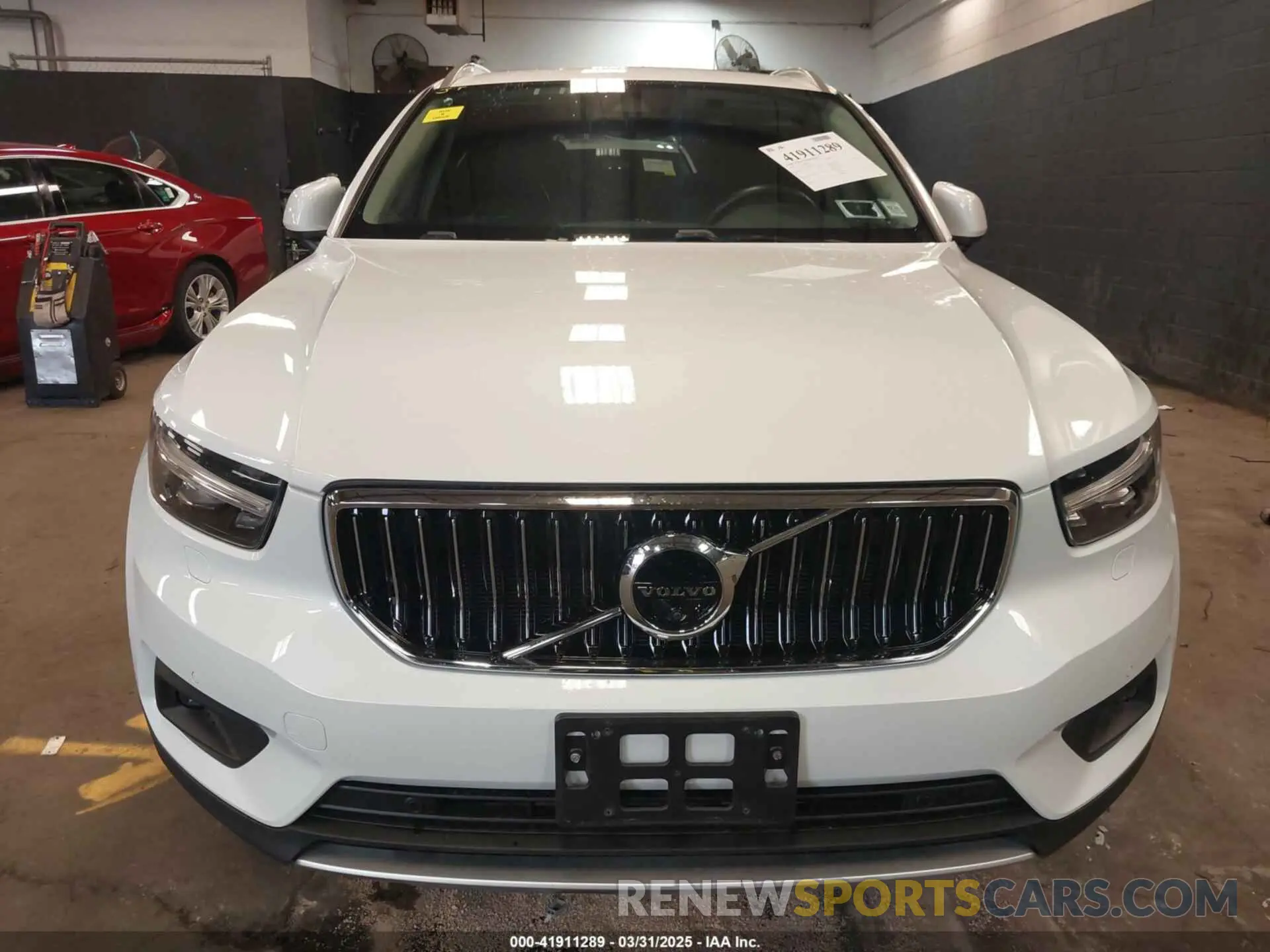 12 Photograph of a damaged car YV4162UL5K2046401 VOLVO XC40 2019