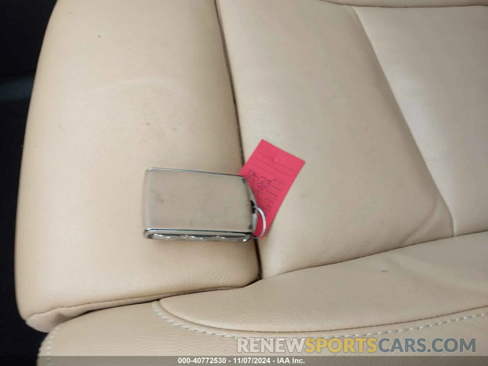 11 Photograph of a damaged car YV4162UL5K2074005 VOLVO XC40 2019