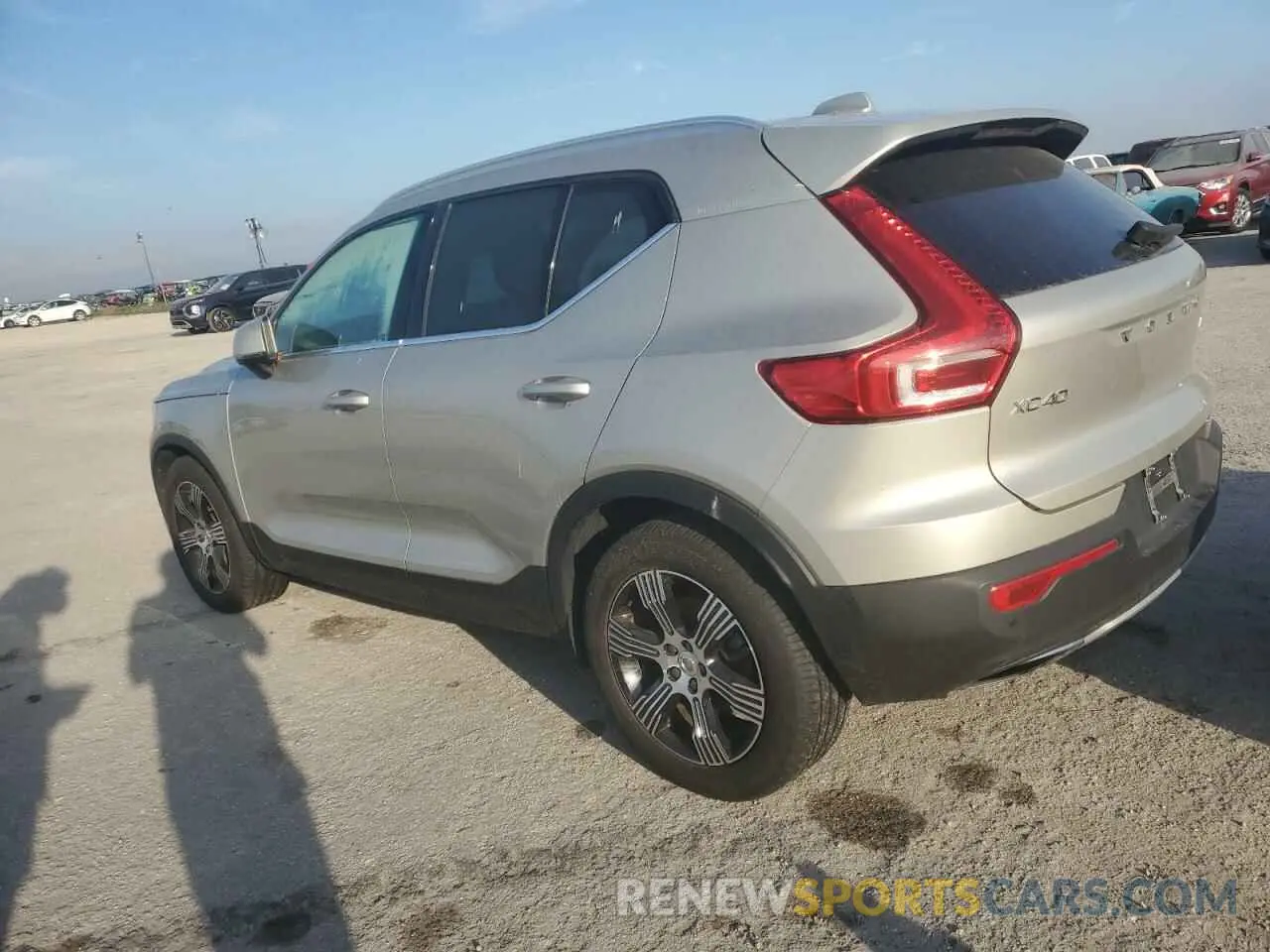 2 Photograph of a damaged car YV4162ULXK2087378 VOLVO XC40 2019