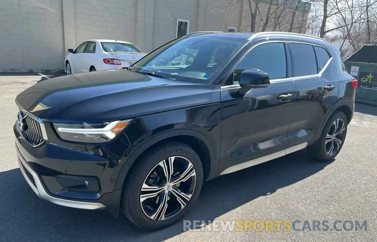 2 Photograph of a damaged car YV4162ULXK2127457 VOLVO XC40 2019