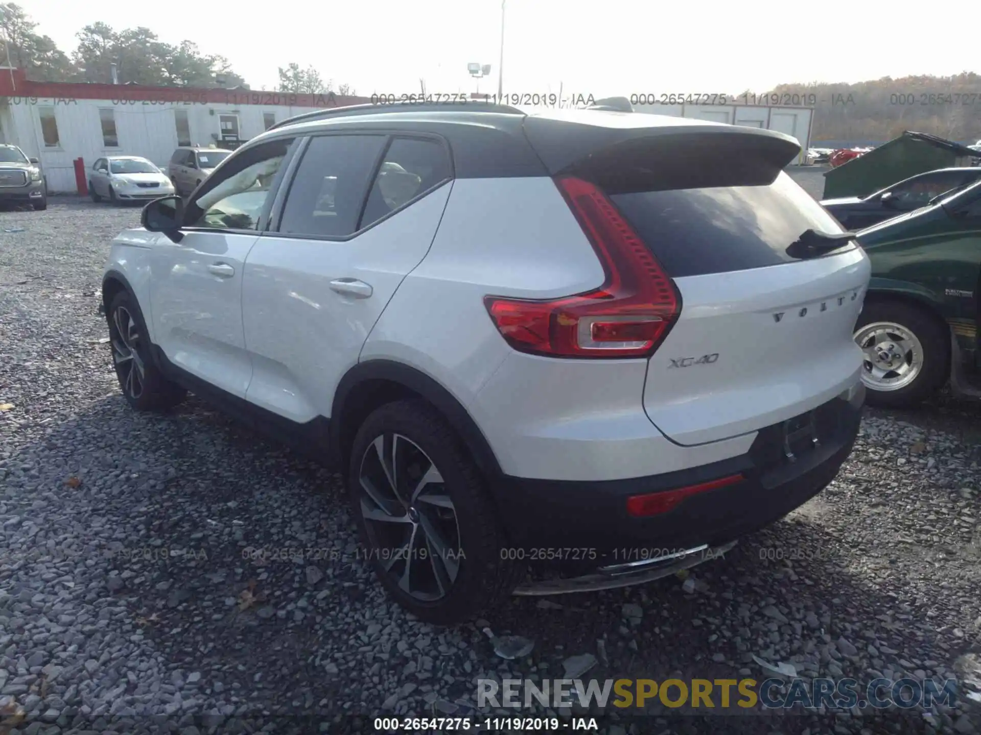 3 Photograph of a damaged car YV4162UM3K2155769 VOLVO XC40 2019