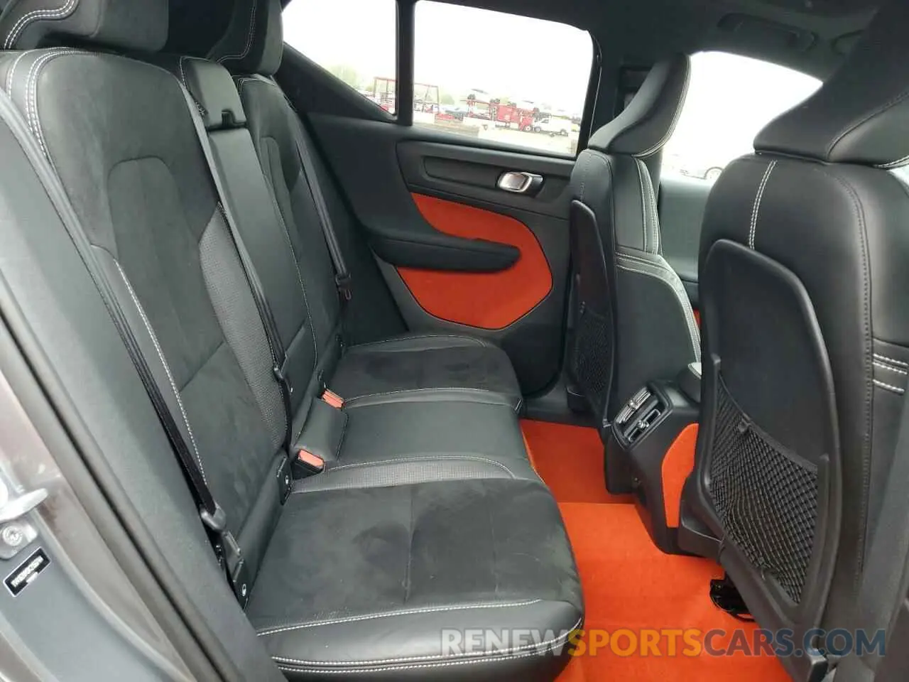 11 Photograph of a damaged car YV4162UM3K2156744 VOLVO XC40 2019