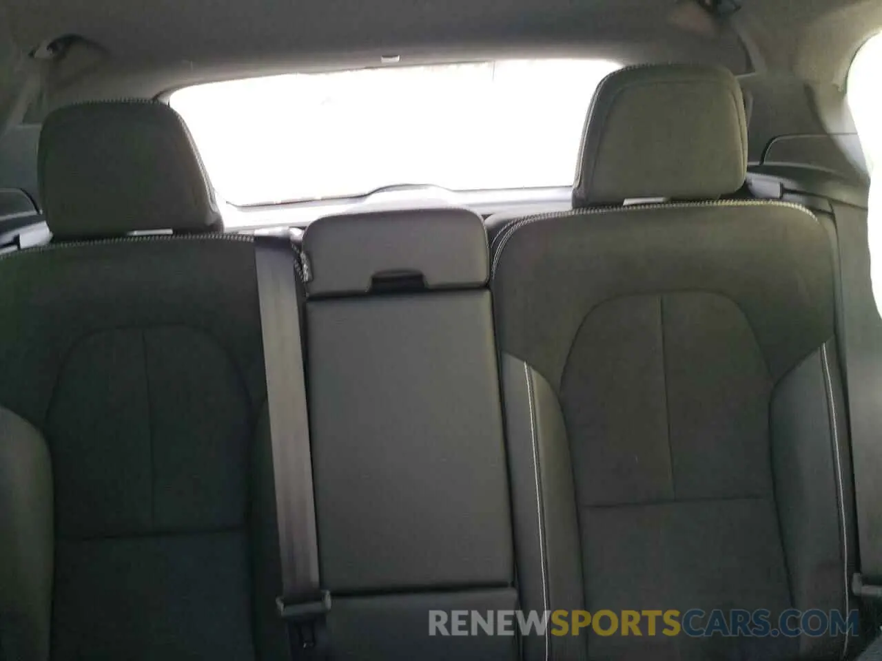 10 Photograph of a damaged car YV4162UM4K2155926 VOLVO XC40 2019