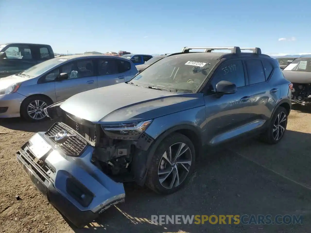 2 Photograph of a damaged car YV4162UM5K2056032 VOLVO XC40 2019