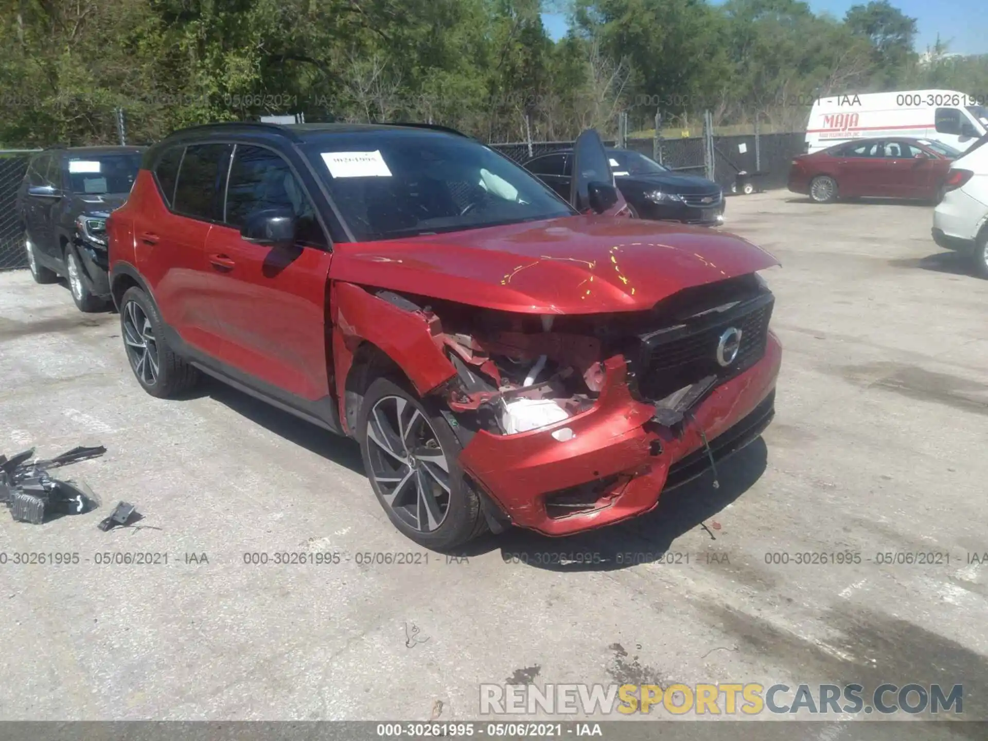 1 Photograph of a damaged car YV4162UM9K2119780 VOLVO XC40 2019