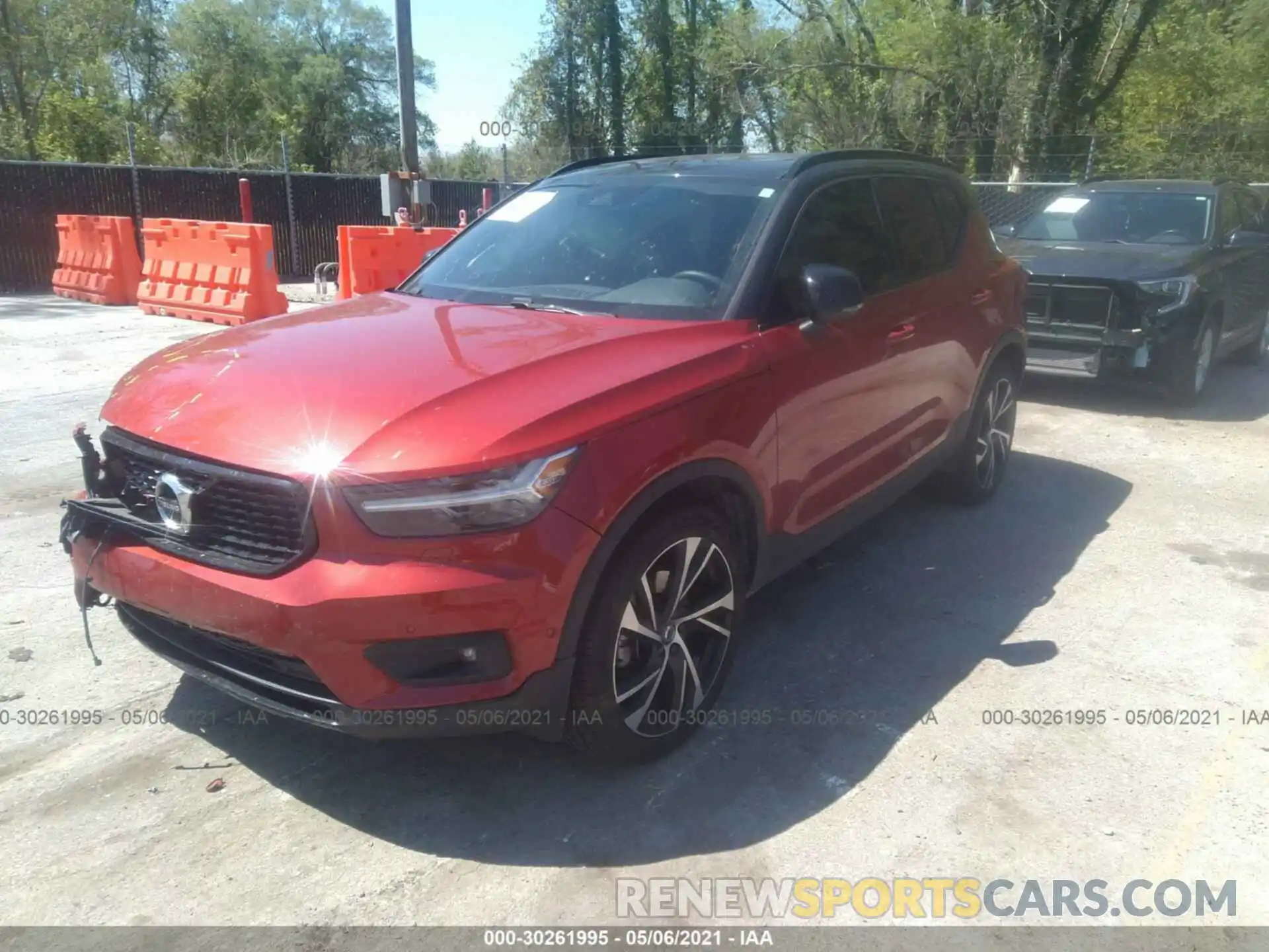 2 Photograph of a damaged car YV4162UM9K2119780 VOLVO XC40 2019