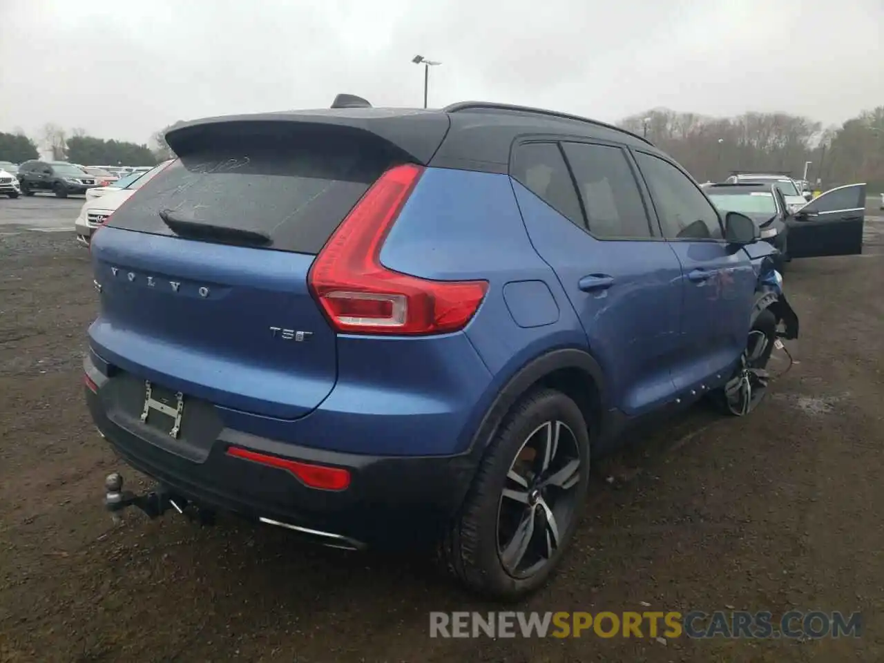 4 Photograph of a damaged car YV4162UMXK2108268 VOLVO XC40 2019