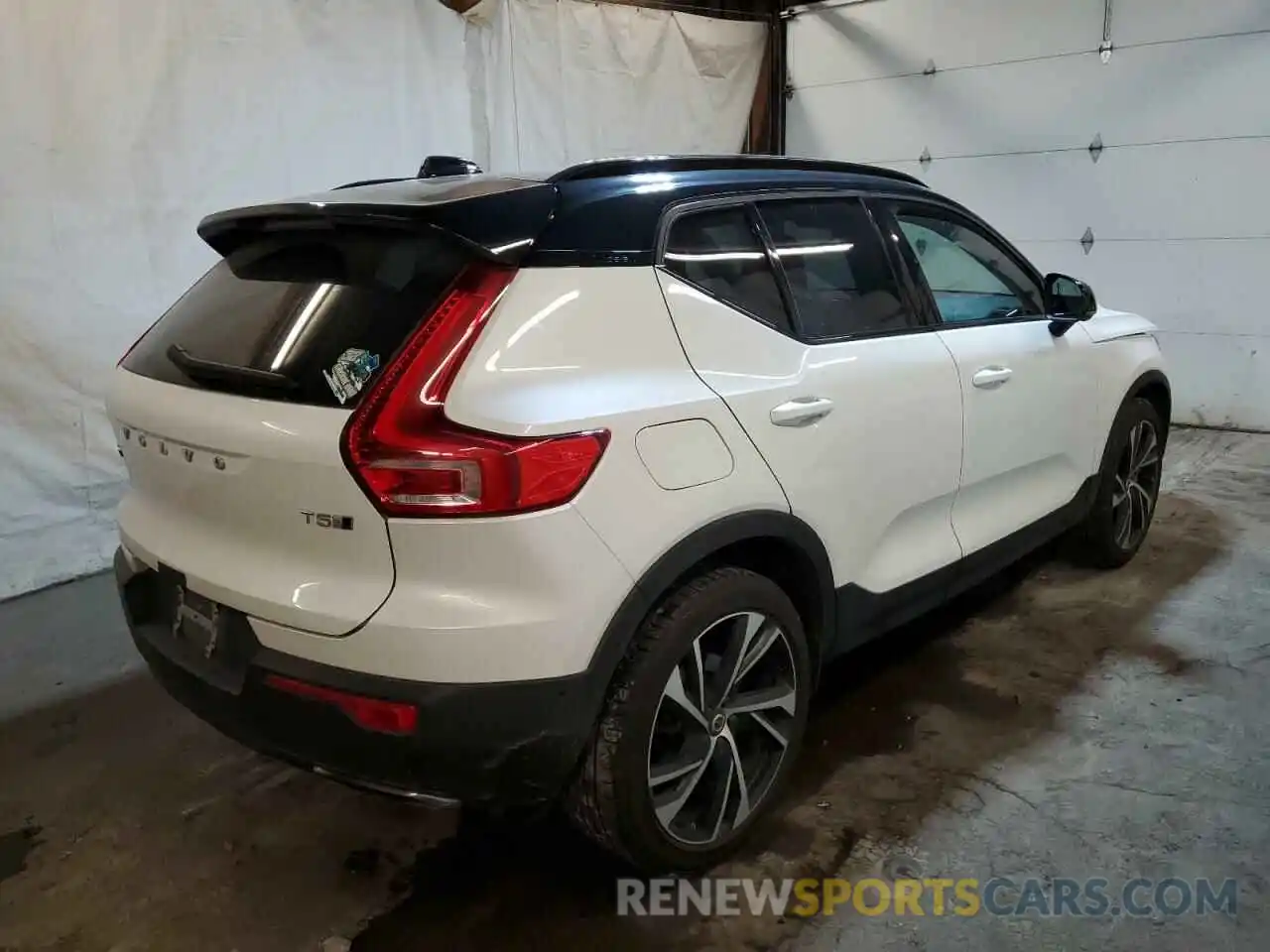 4 Photograph of a damaged car YV4162XZ0K2008848 VOLVO XC40 2019