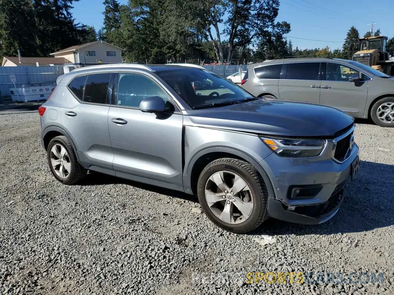 4 Photograph of a damaged car YV4162XZ0K2019316 VOLVO XC40 2019