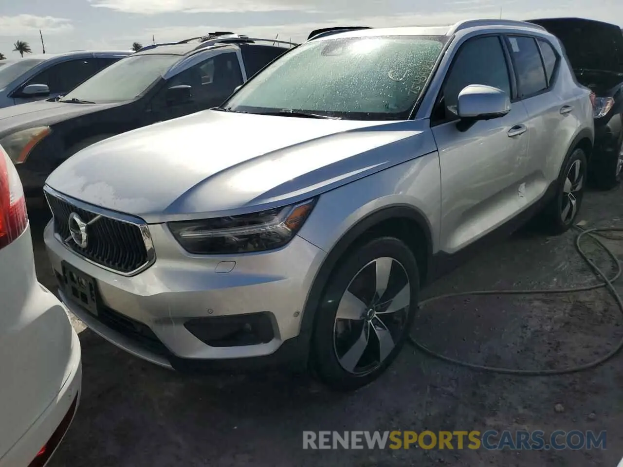 1 Photograph of a damaged car YV4162XZ1K2007952 VOLVO XC40 2019